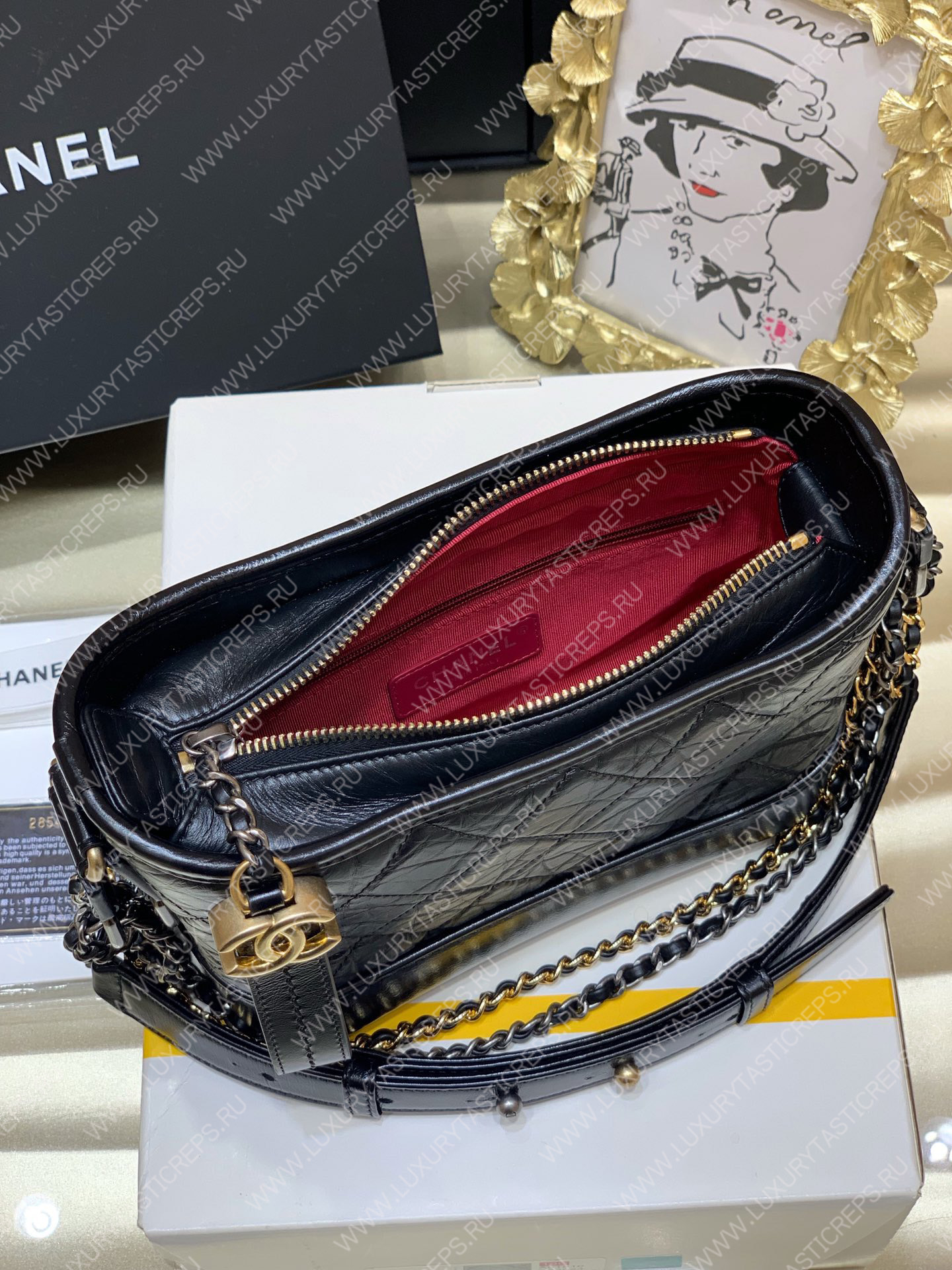 Ch*el gabrielle hobo bag black a91810