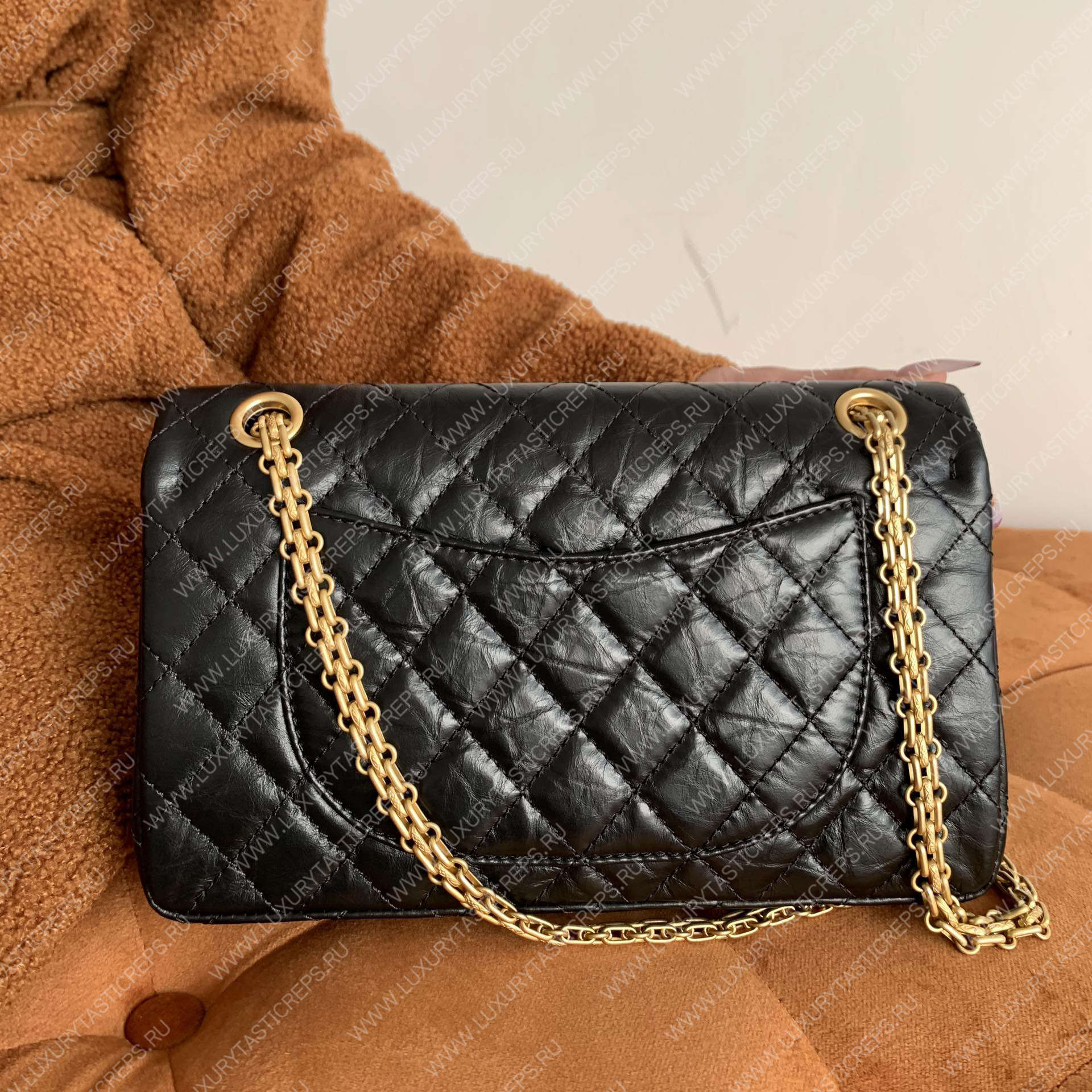 Ch*el 2.55 reissue handbag black gold chain a37586