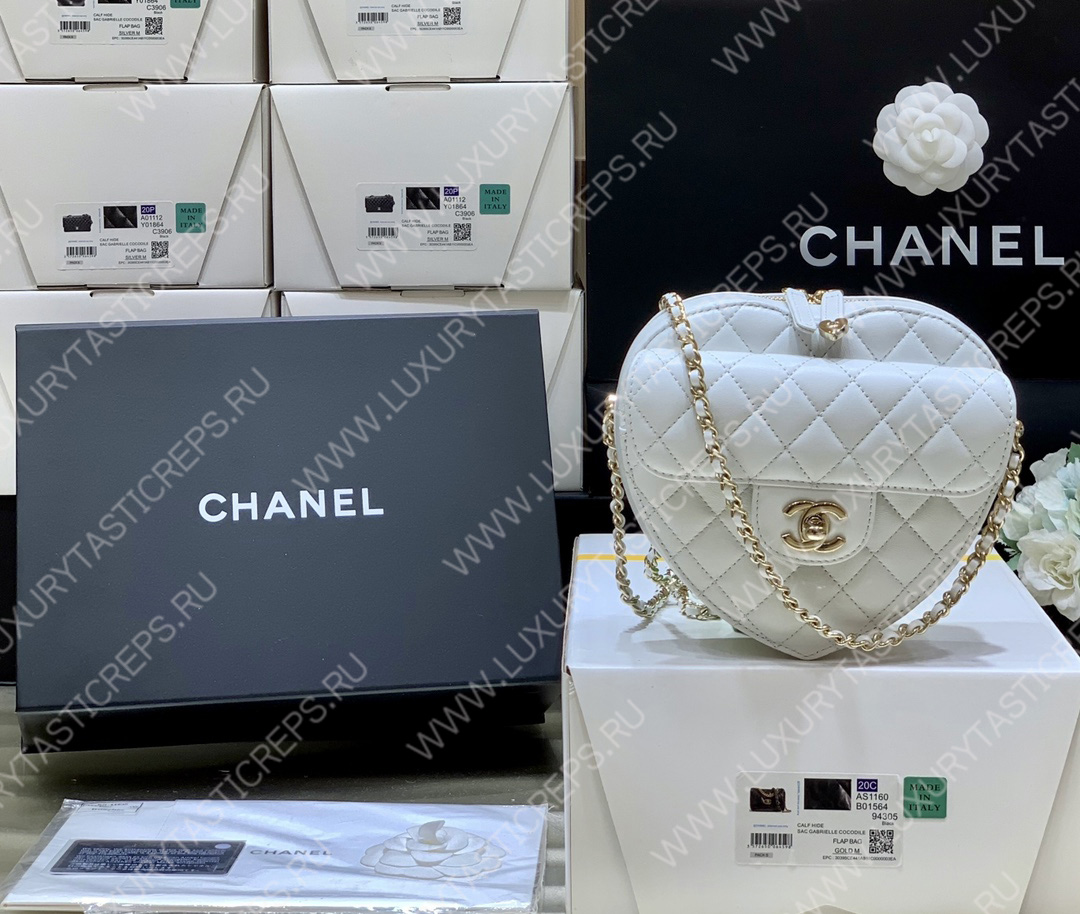 Ch*el cc heart clutch 22s white as3191