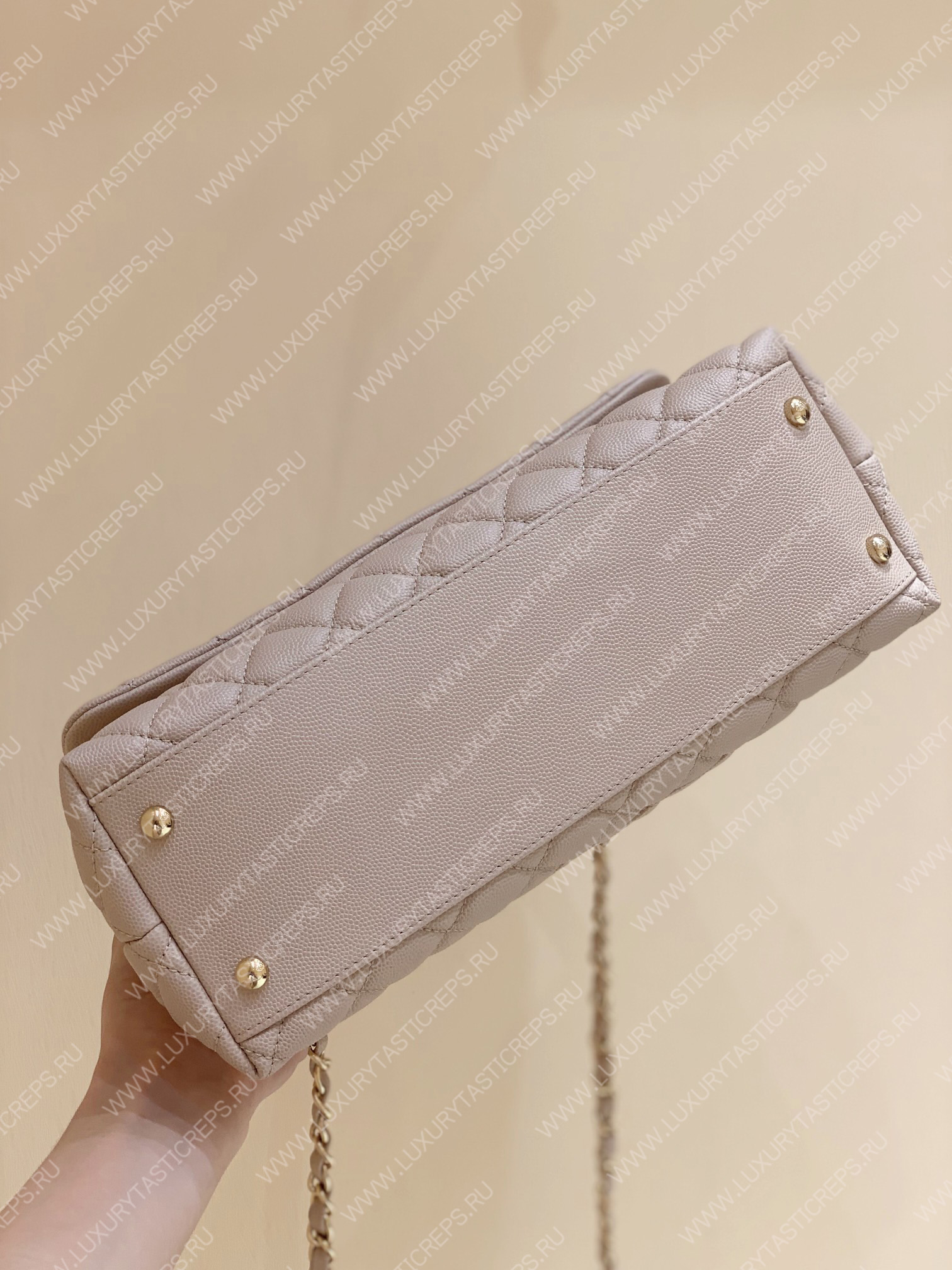 Ch*el coco handle bag cream a92993