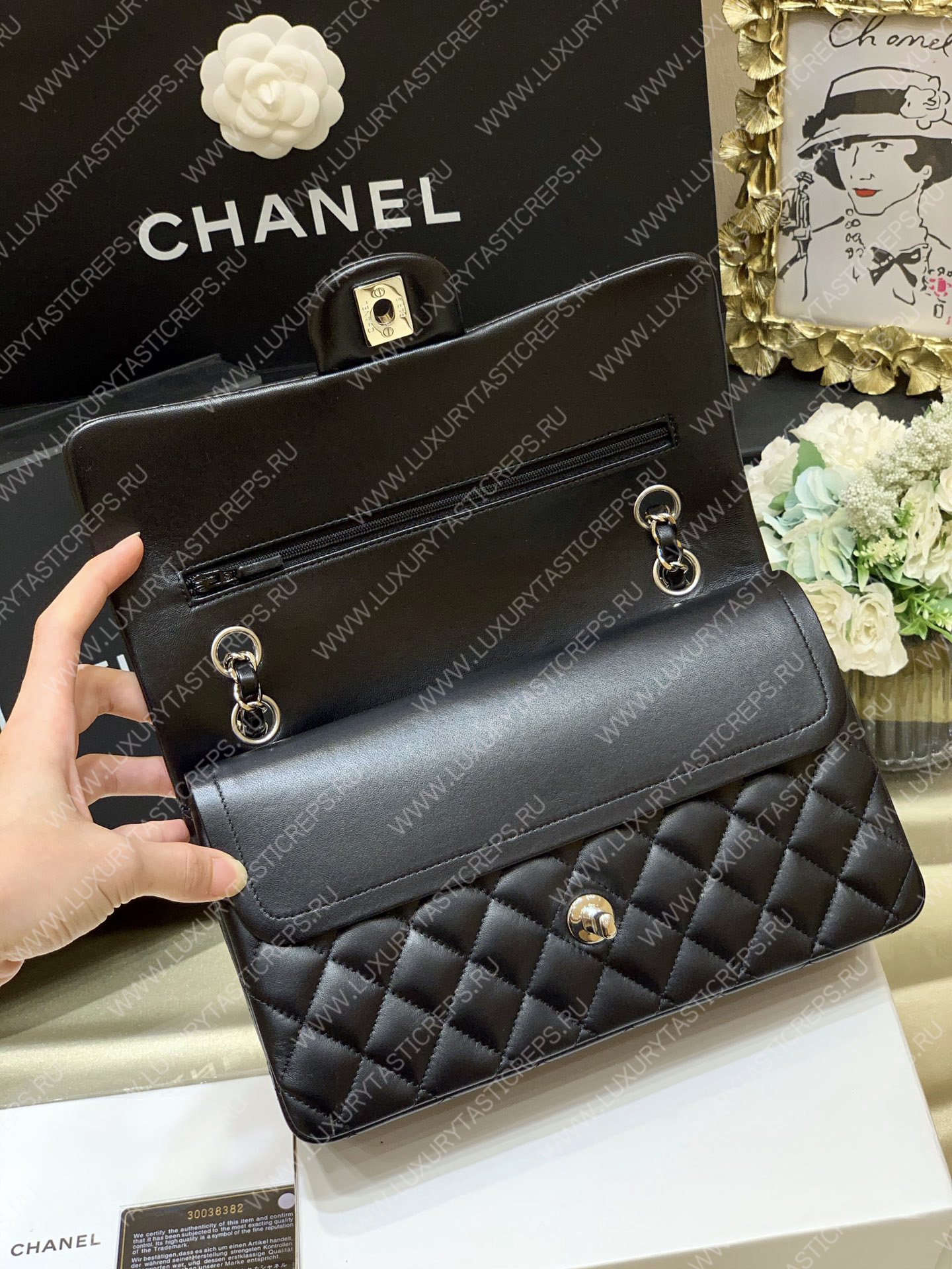 Ch*el classic handbag bag black a01112