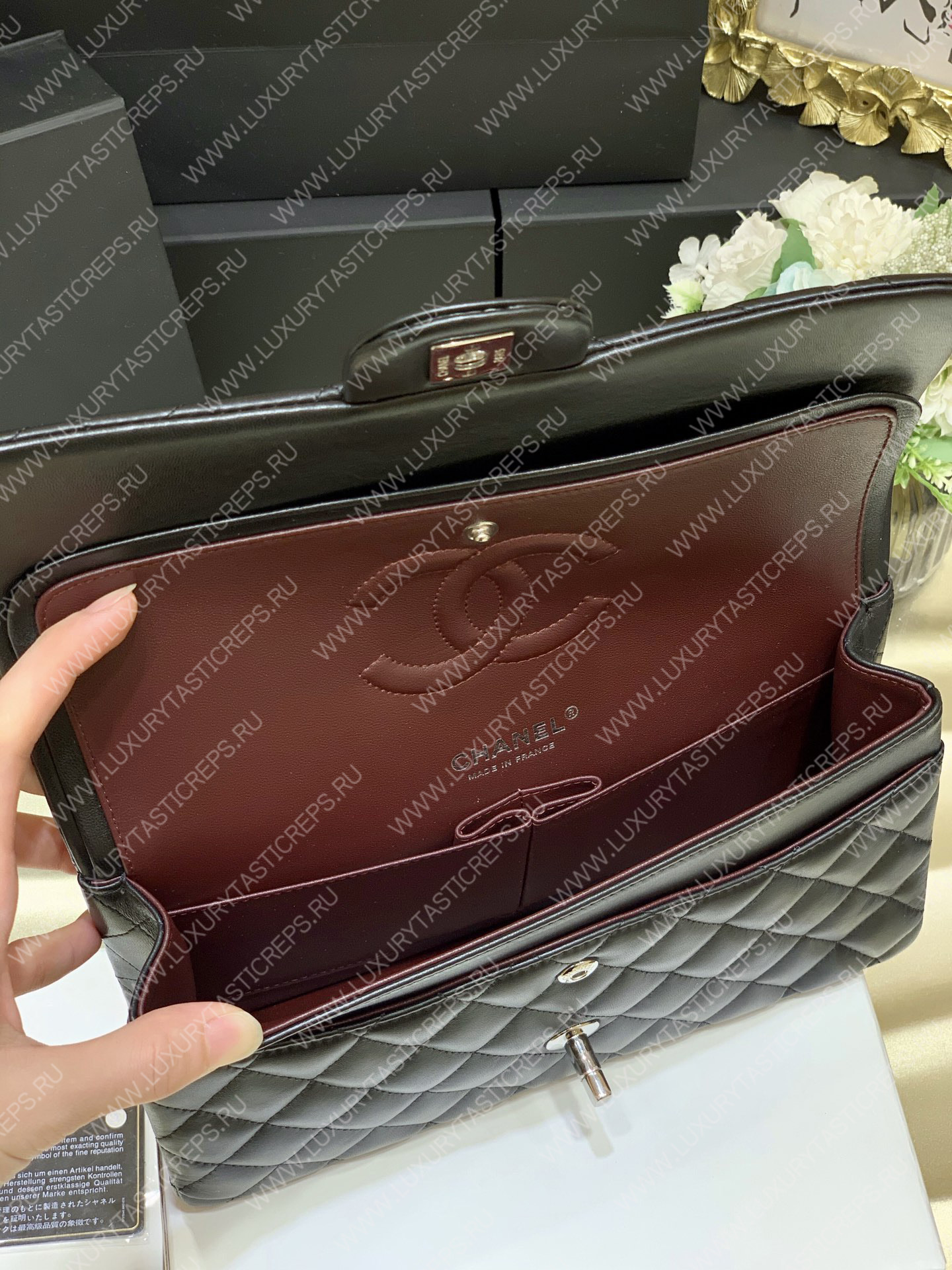 Ch*el classic handbag bag black a01112