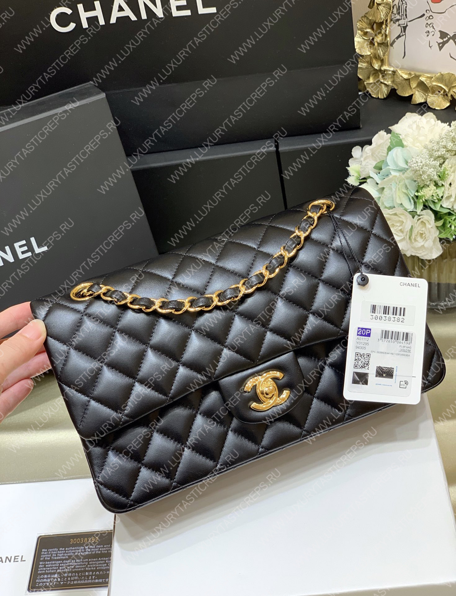 Ch*el classic handbag bag black a01112