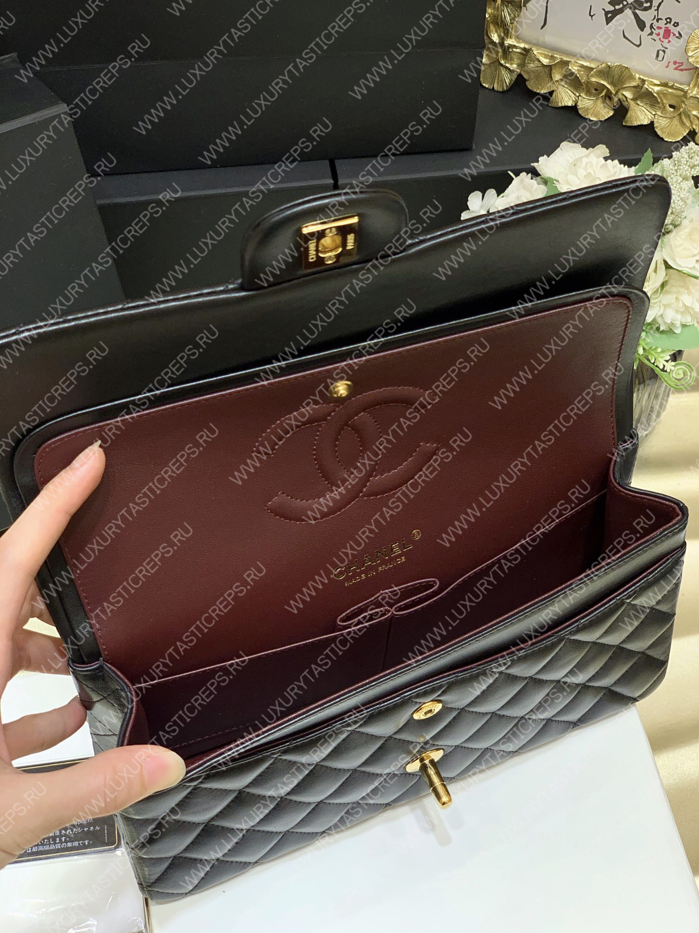 Ch*el classic handbag bag black a01112