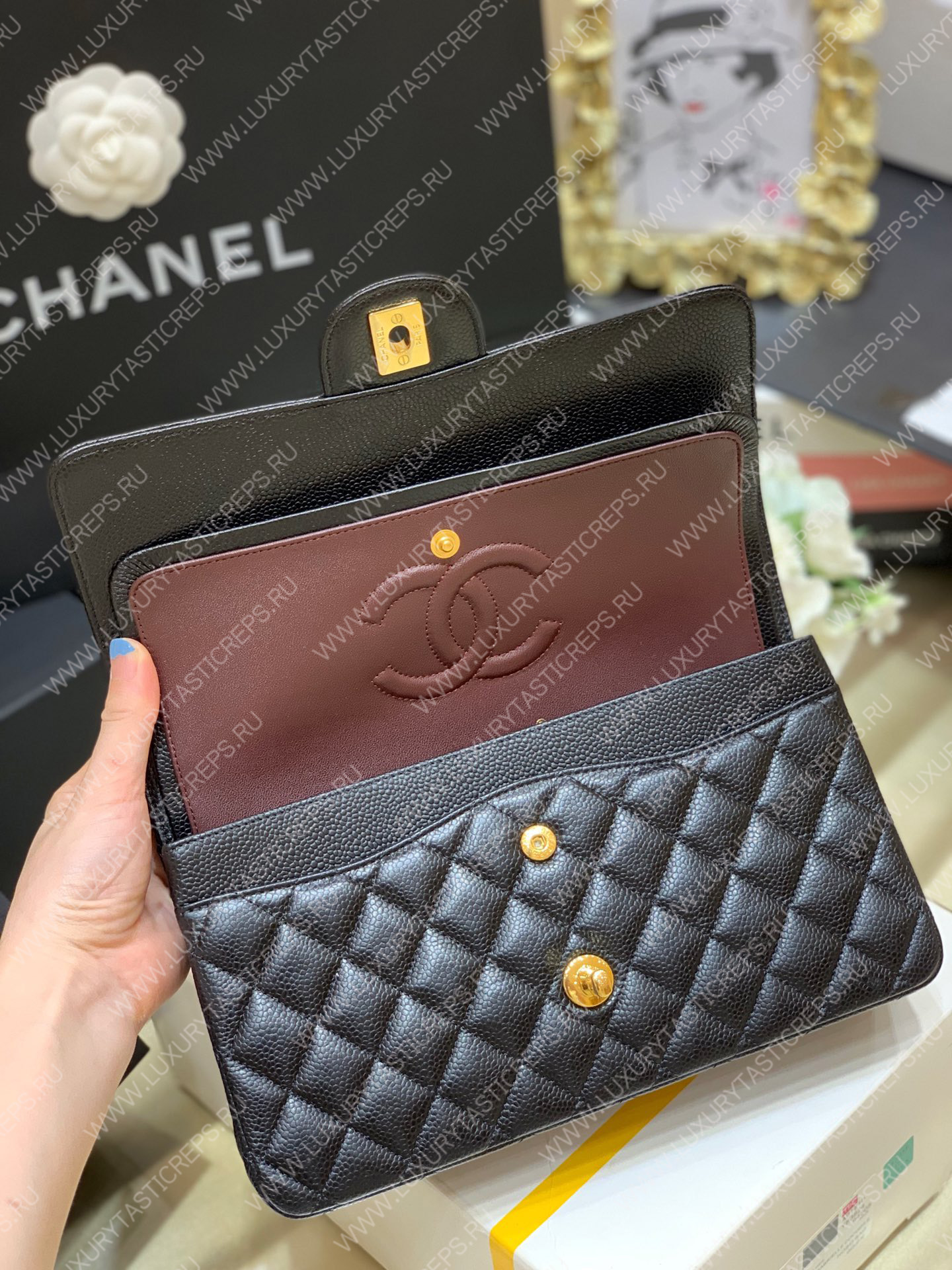 Ch*el classic handbag bag black a01112