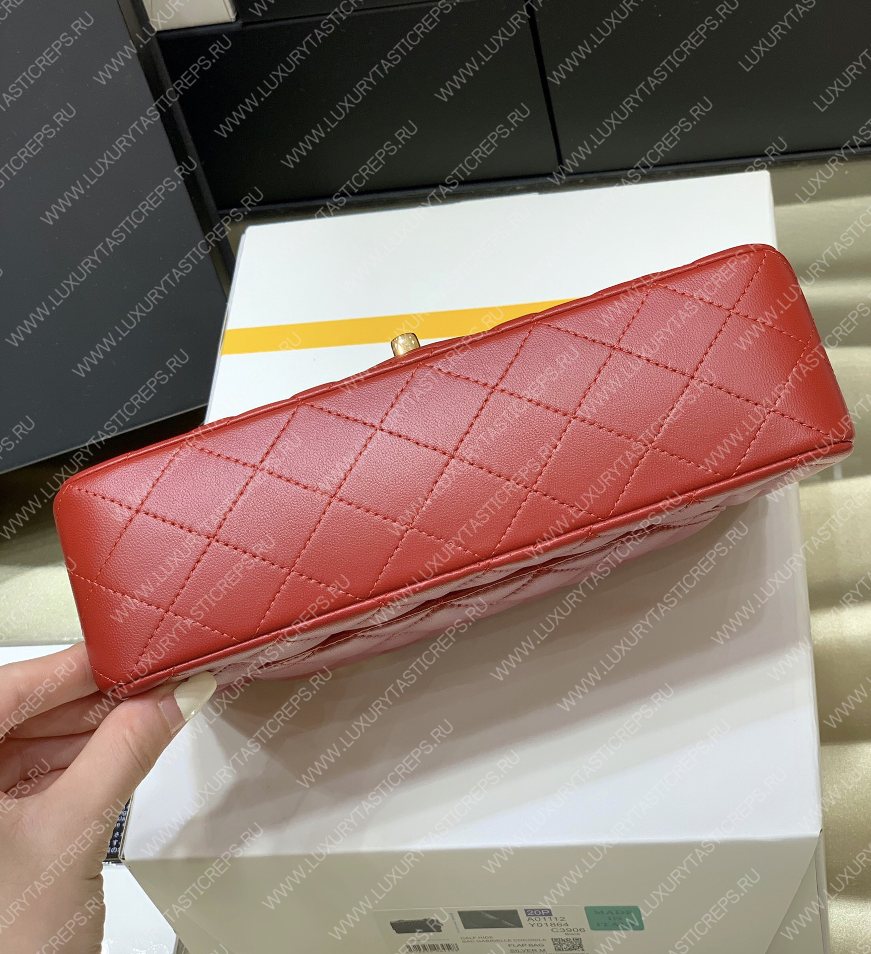 Ch*el small classic handbag bag red a01113