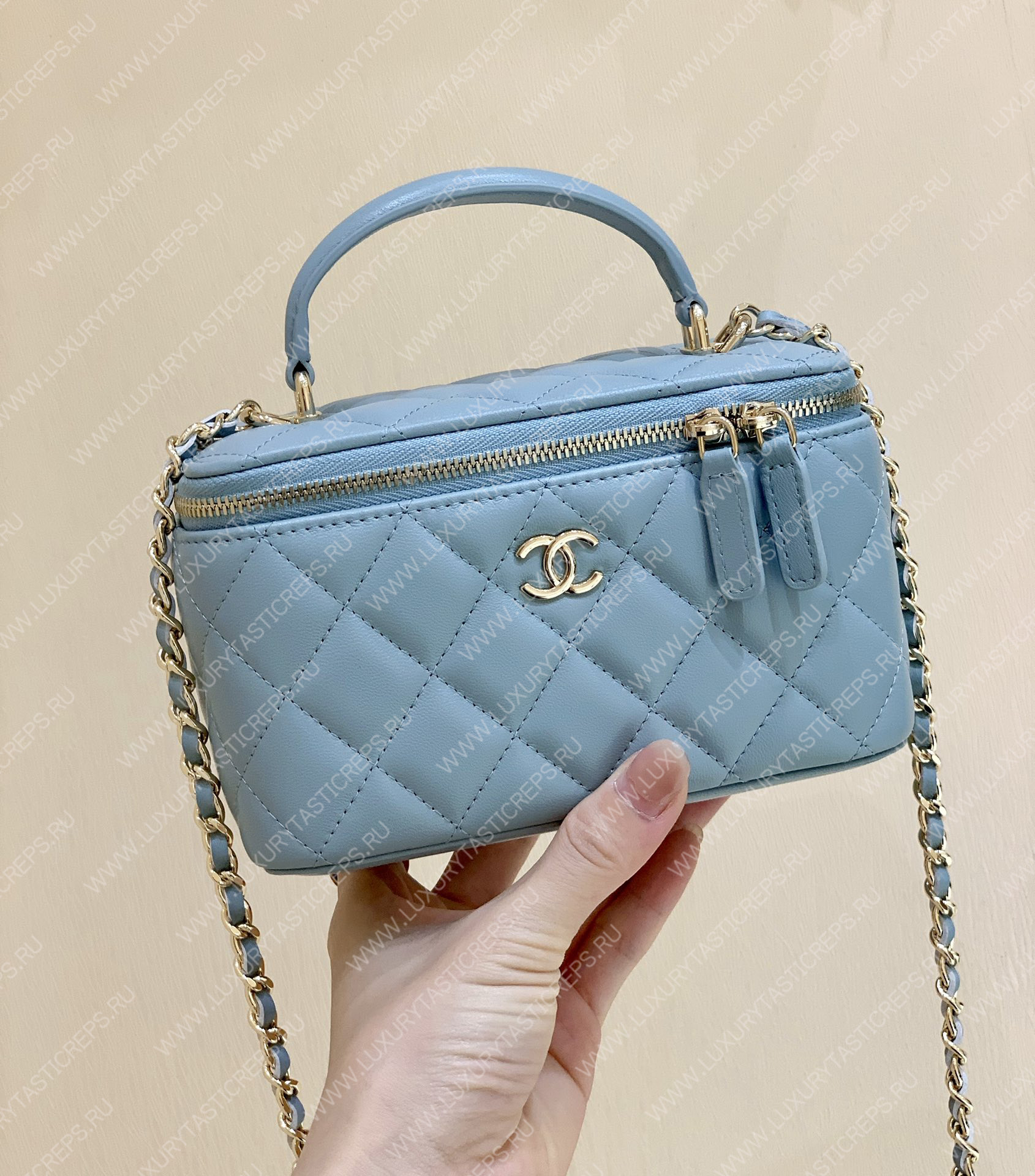 Ch*el long vanity case blue ap2199