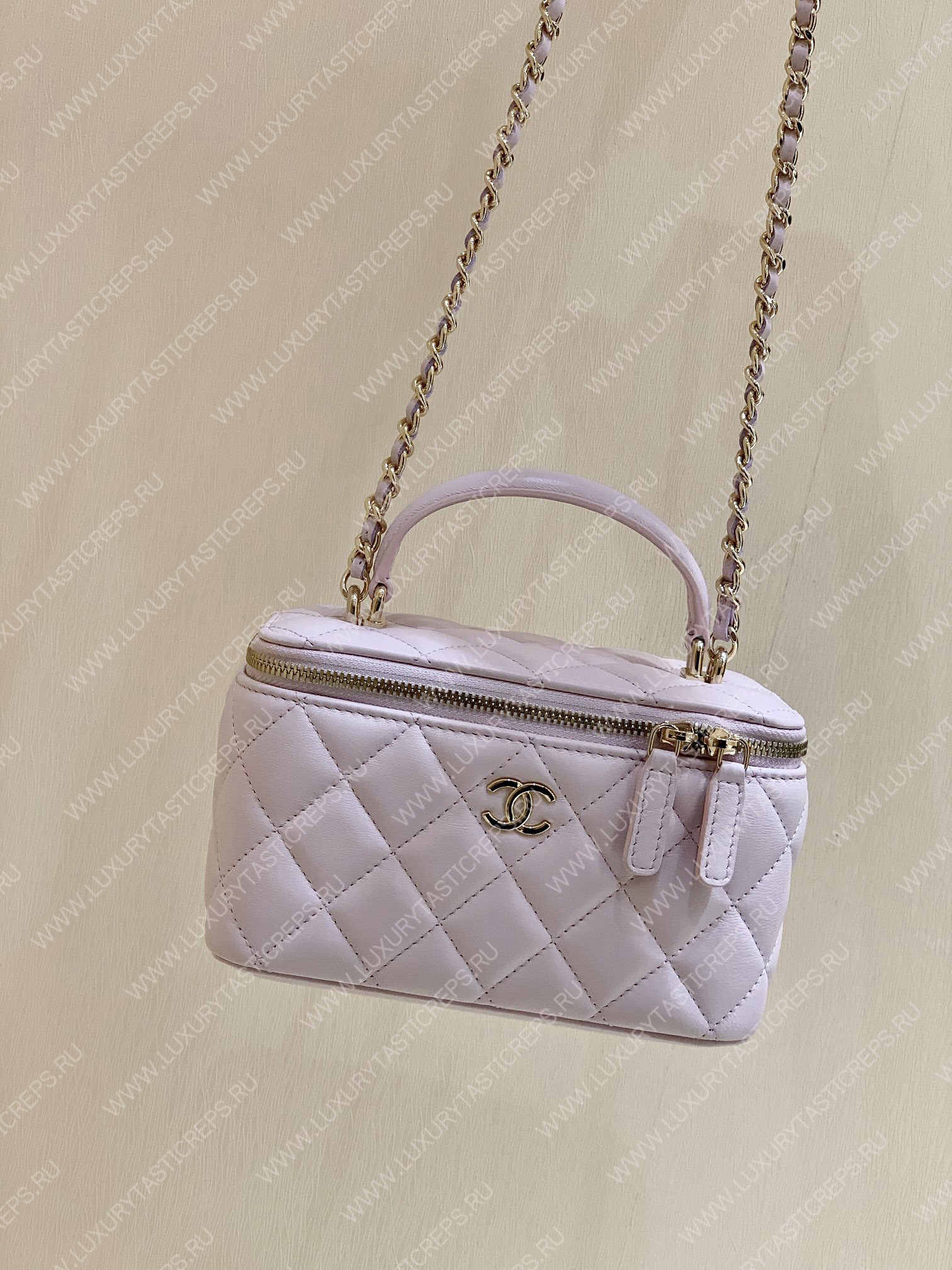 Ch*el long vanity case pink ap2199