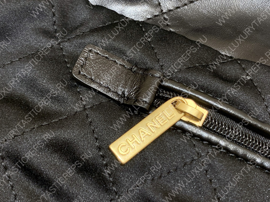 Ch*el 22 handbag black as3261
