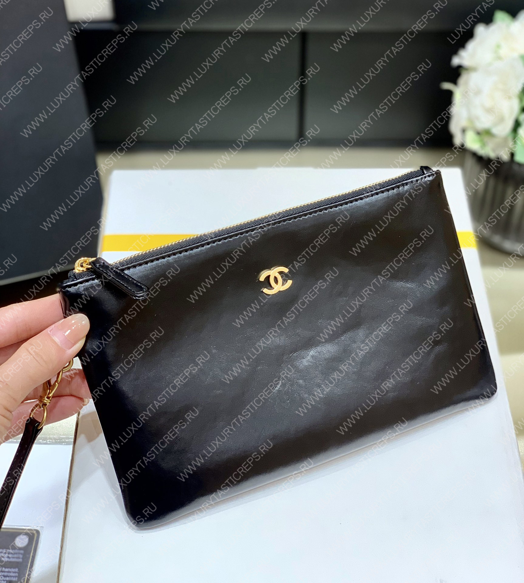 Ch*el 22  handbag black as3260