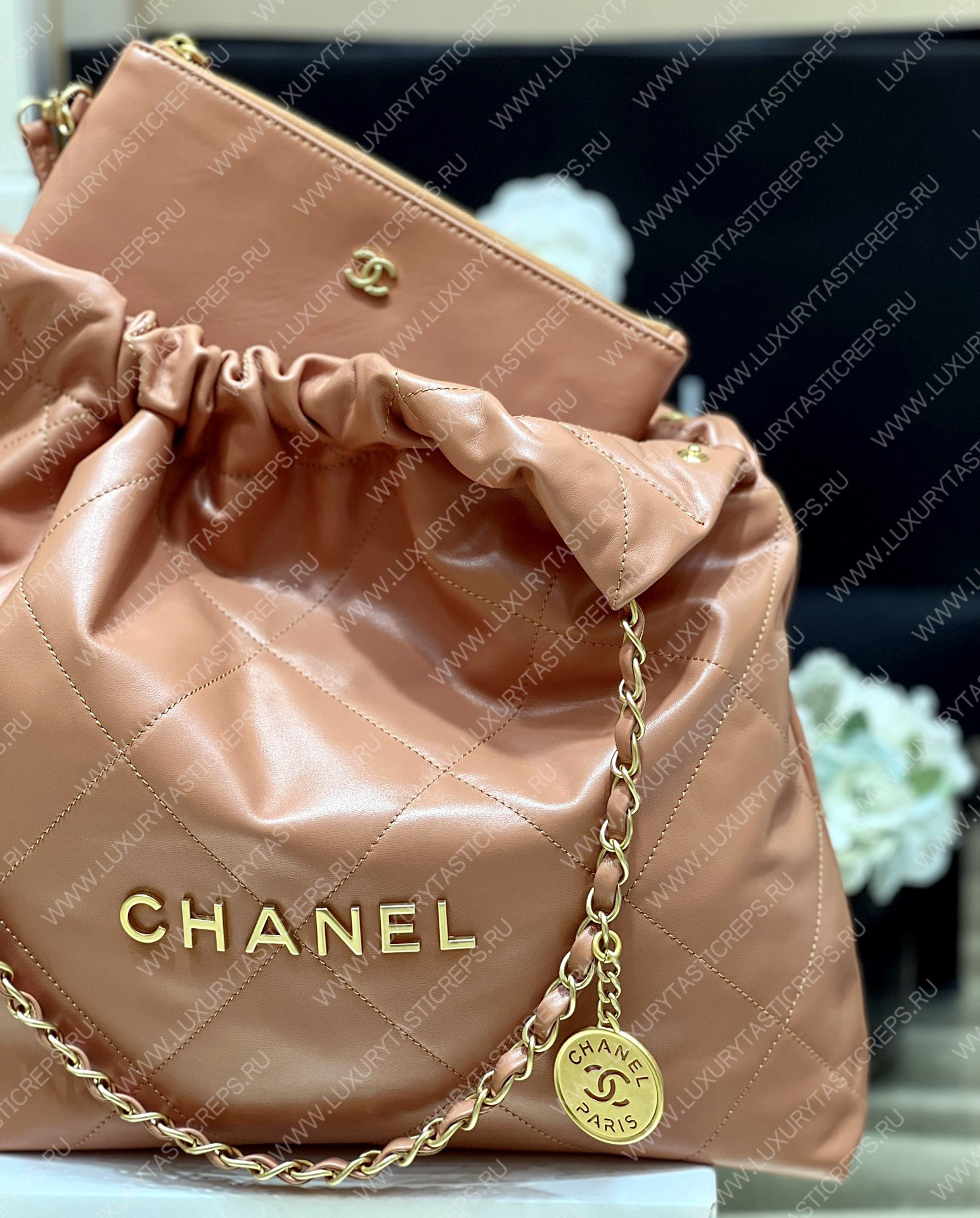 Ch*el 22 handbag brown as3261