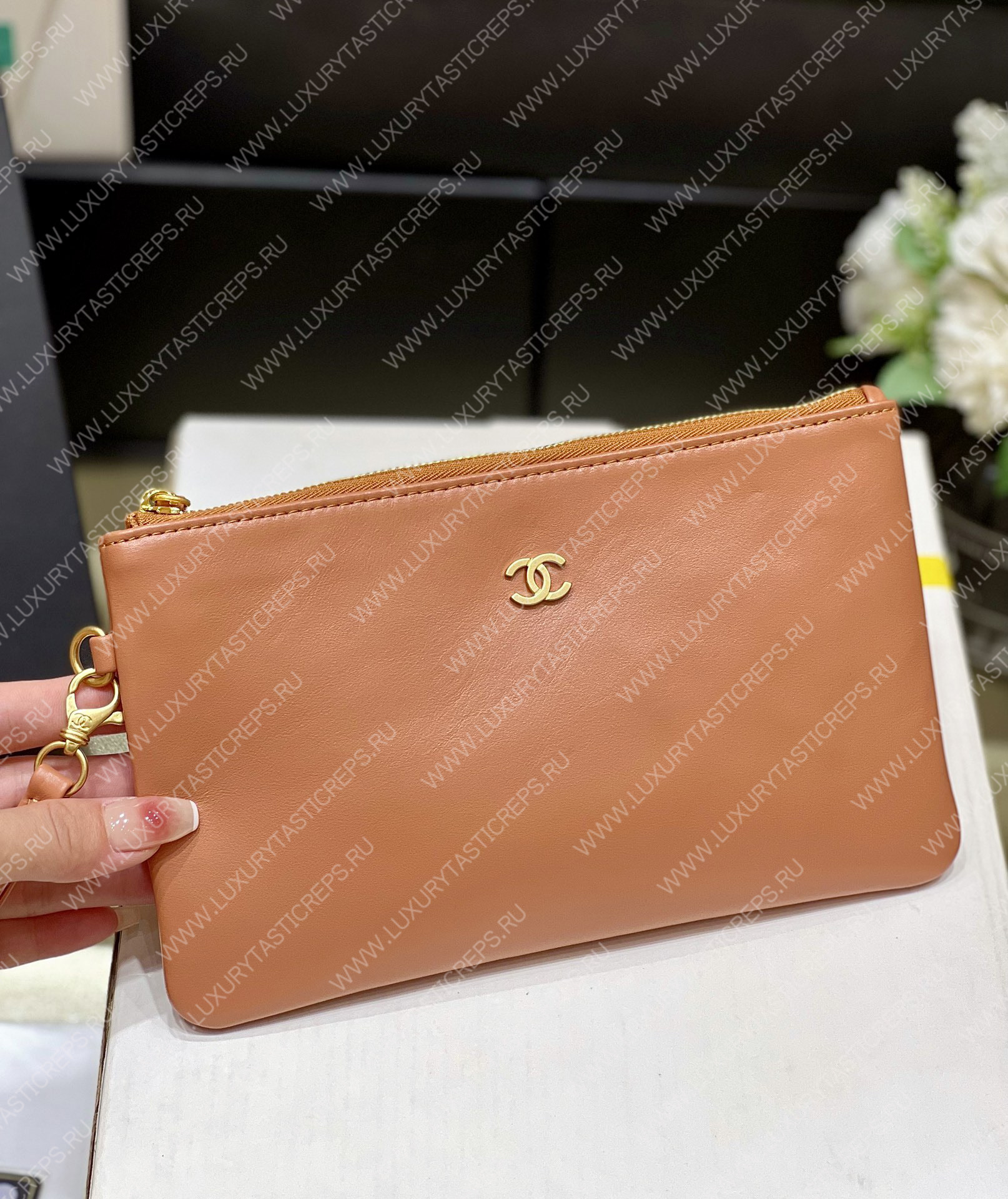 Ch*el 22 handbag brown as3261