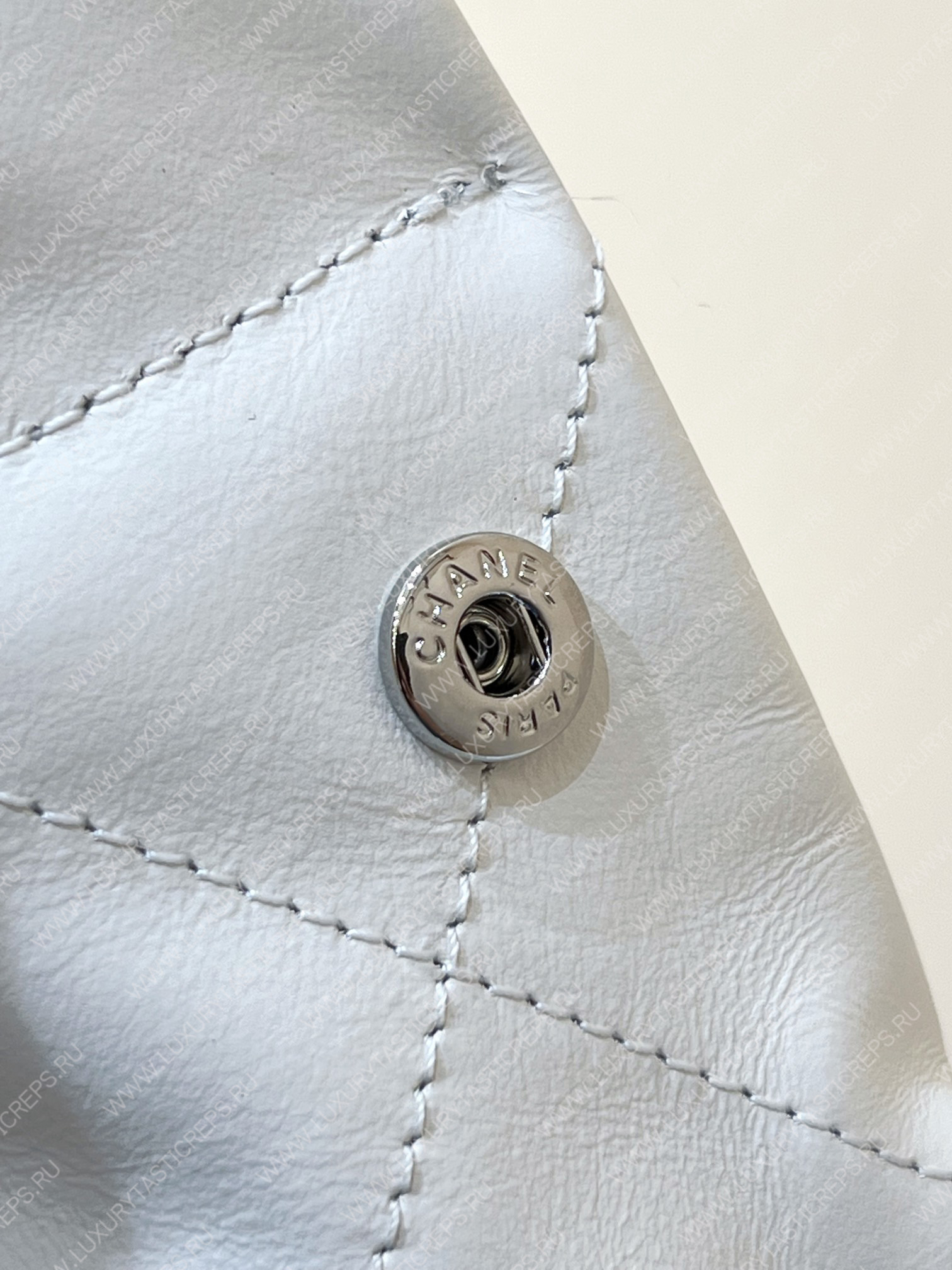 Ch*el 22 handbag white as3260