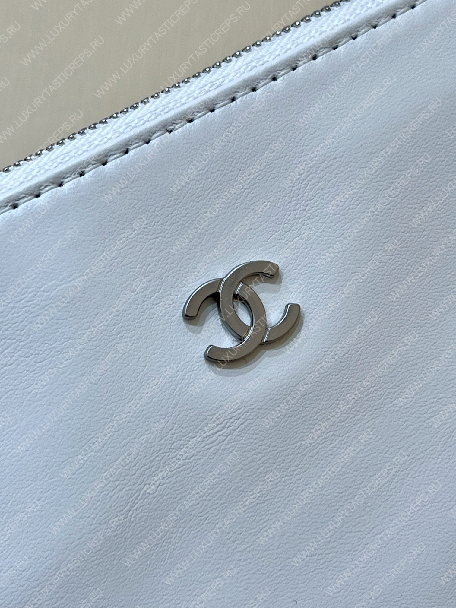 Ch*el 22 handbag white as3260