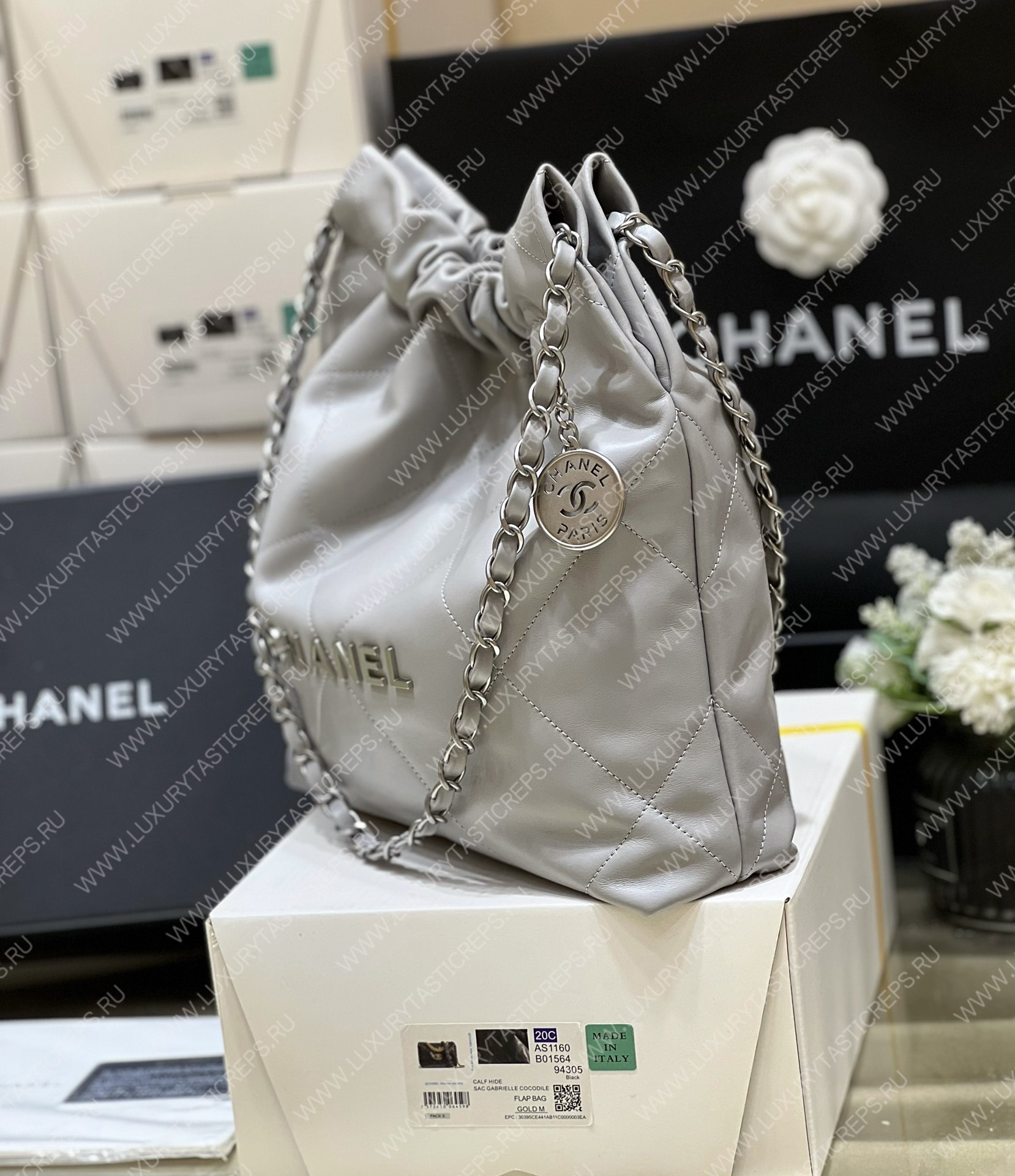 Ch*el 22 handbag grey as3260