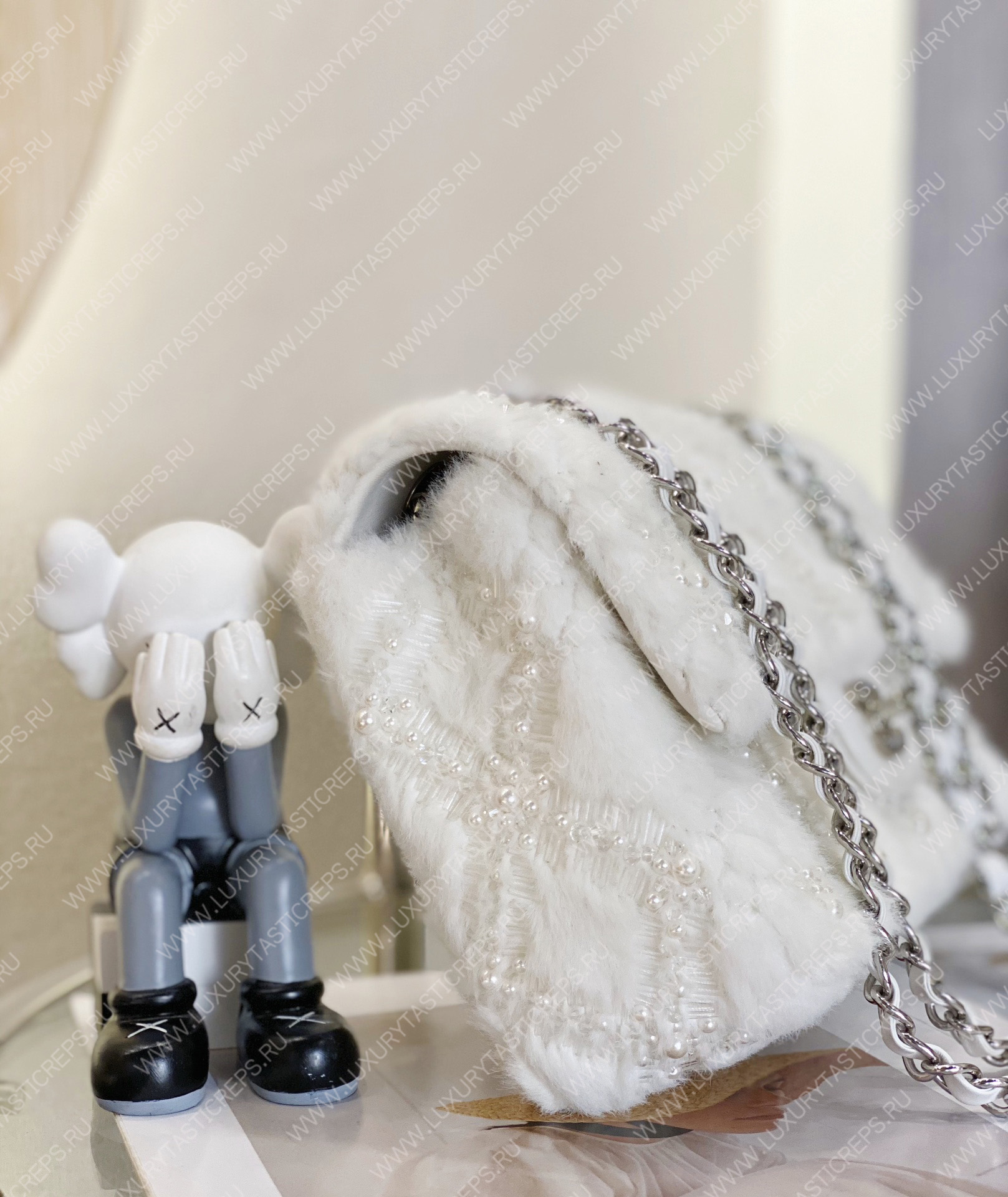 Ch*el classic pearl embellished handbag white a01112