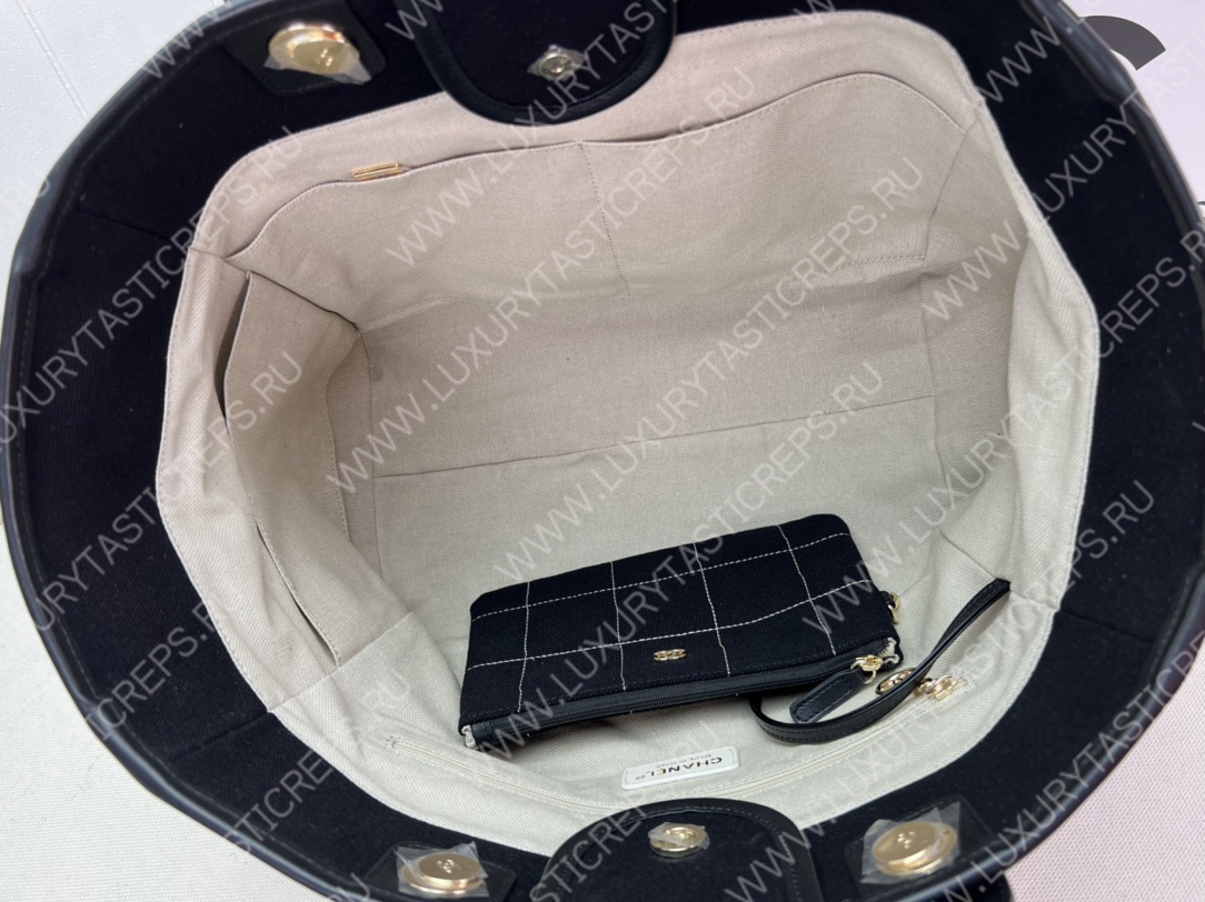 Ch*el maxi shopping bag black & white a93786