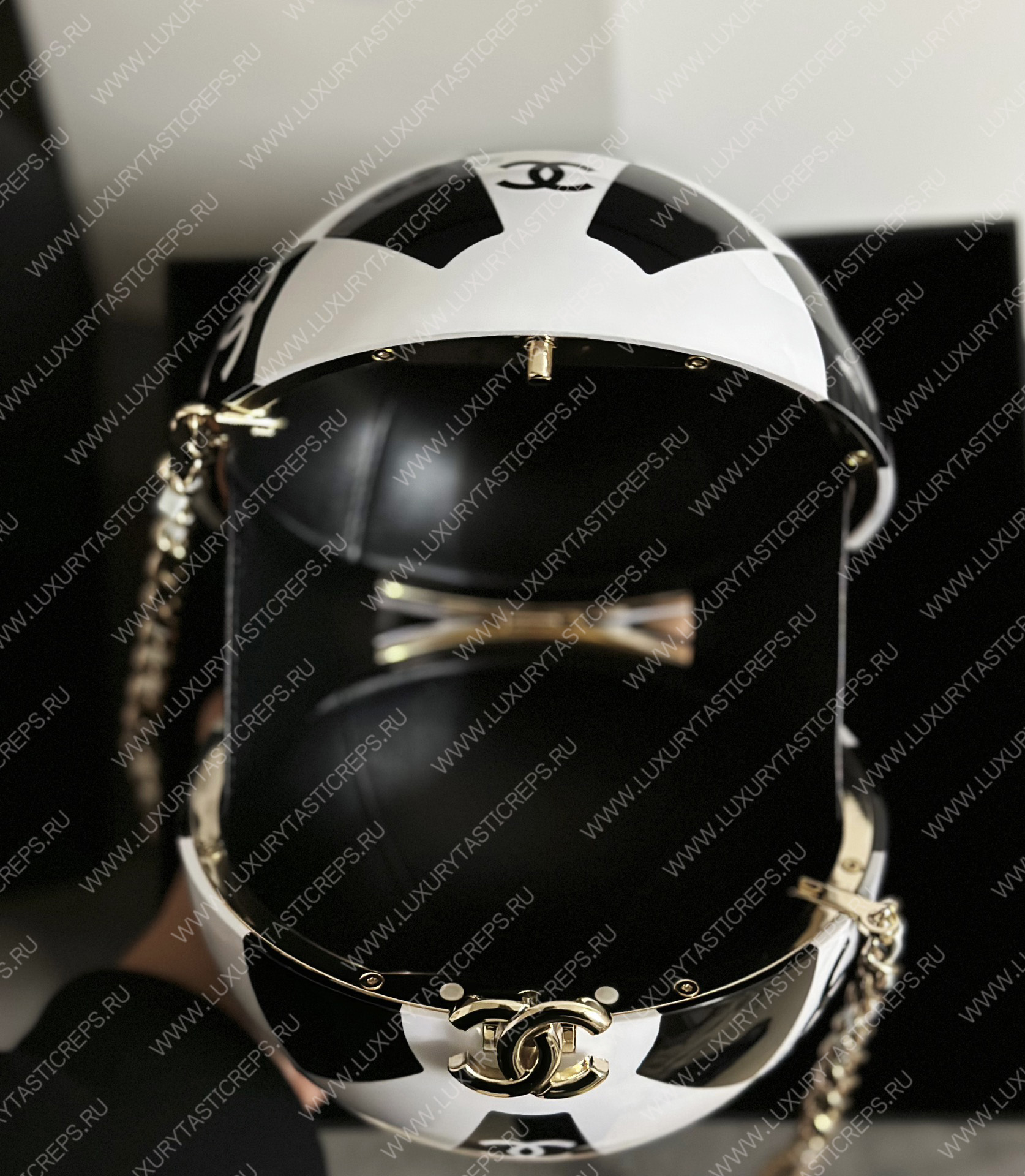 Ch*el sphere minaudiere bag black & white as3716