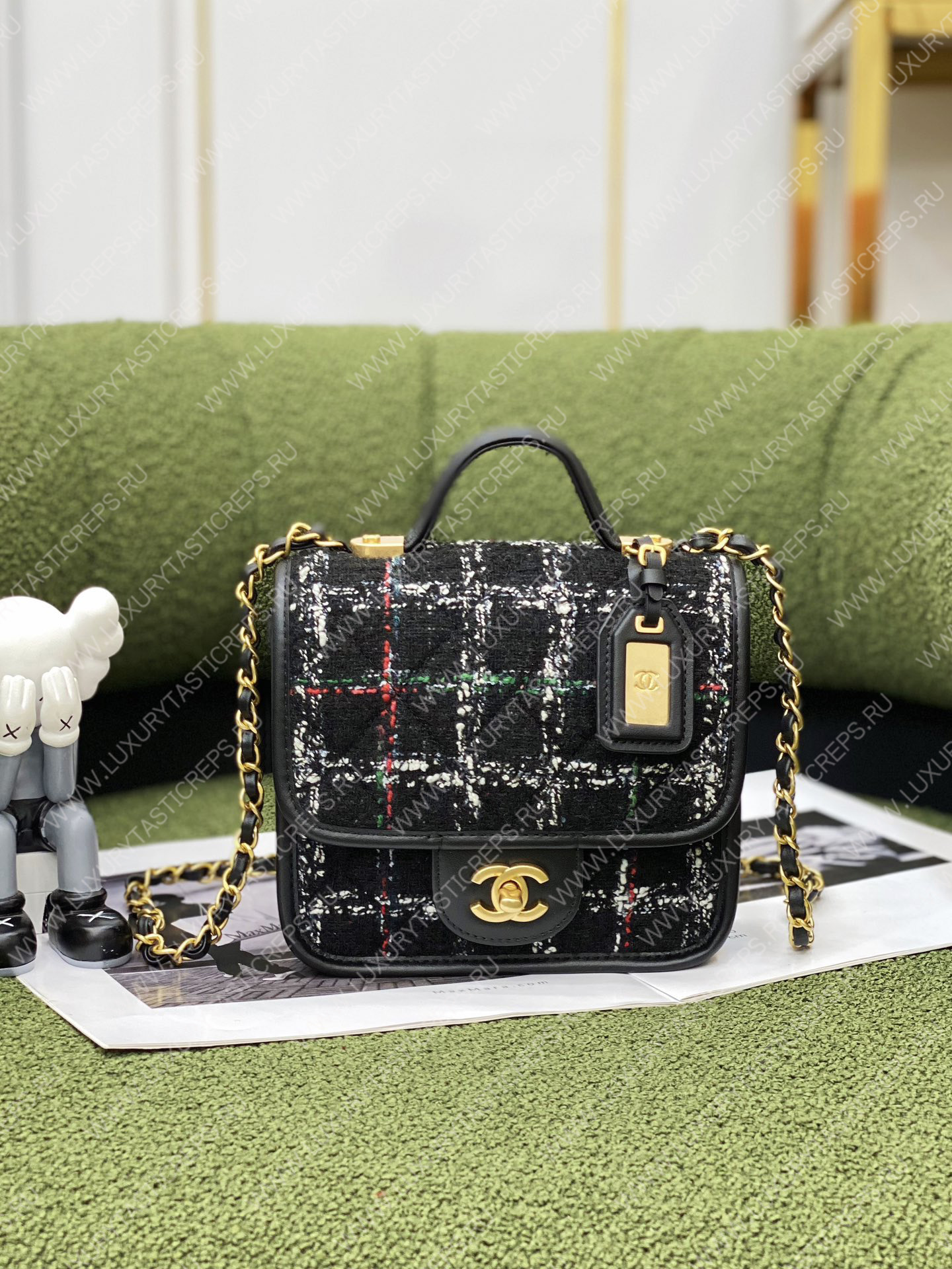 Ch*el mini flap bag with top handle  black as3653