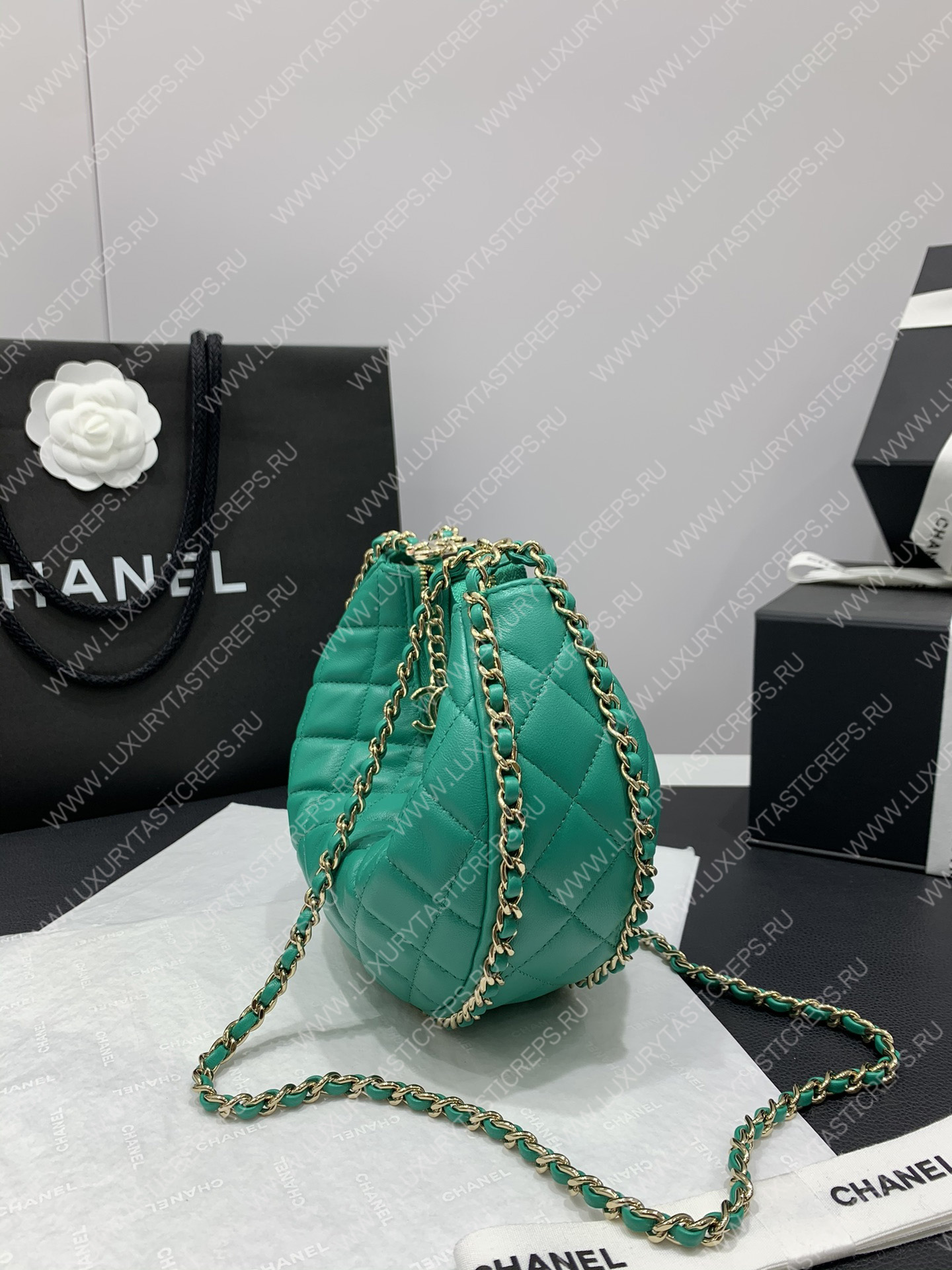 Ch*el small hobo bag green as3917