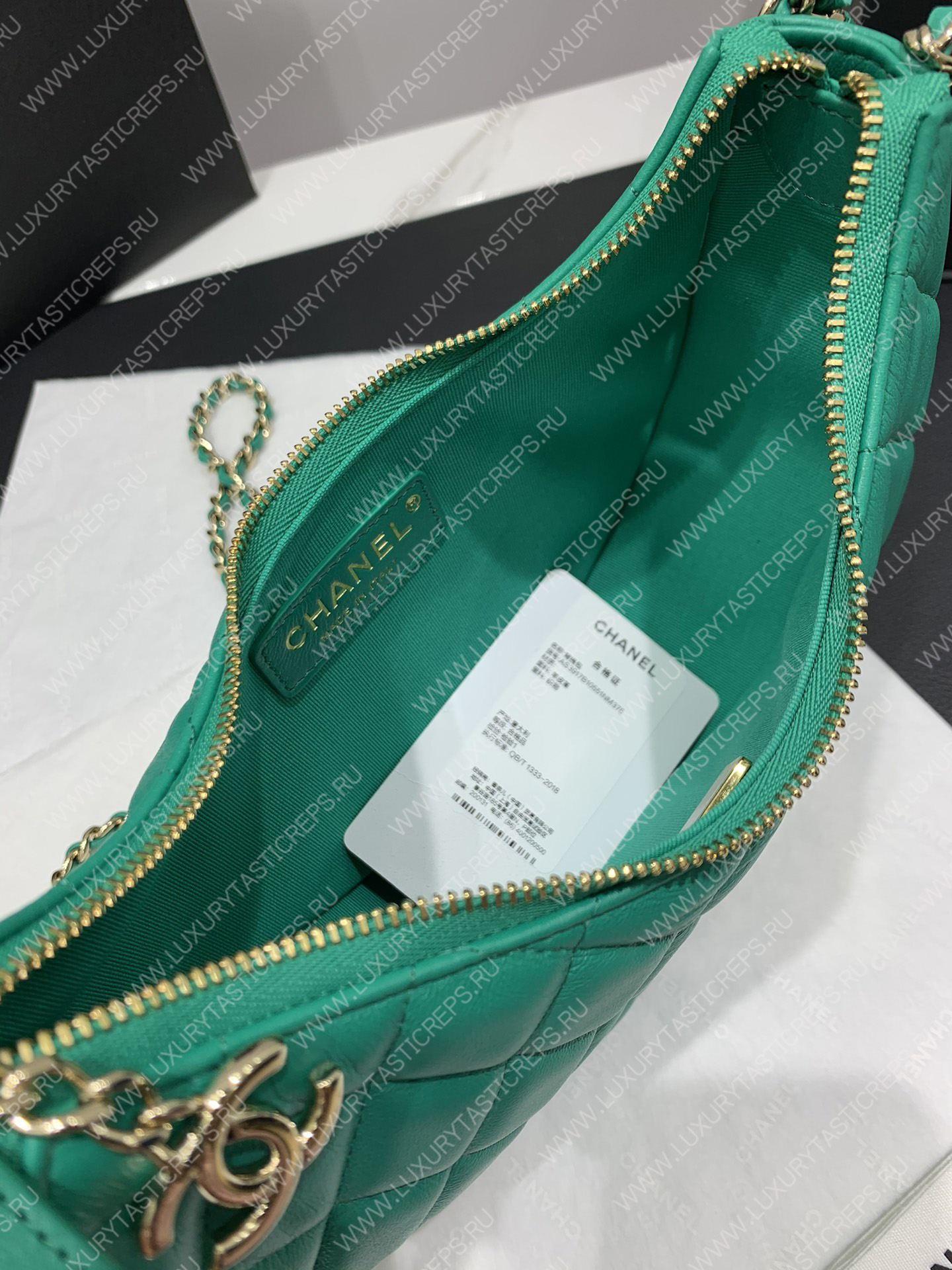 Ch*el small hobo bag green as3917