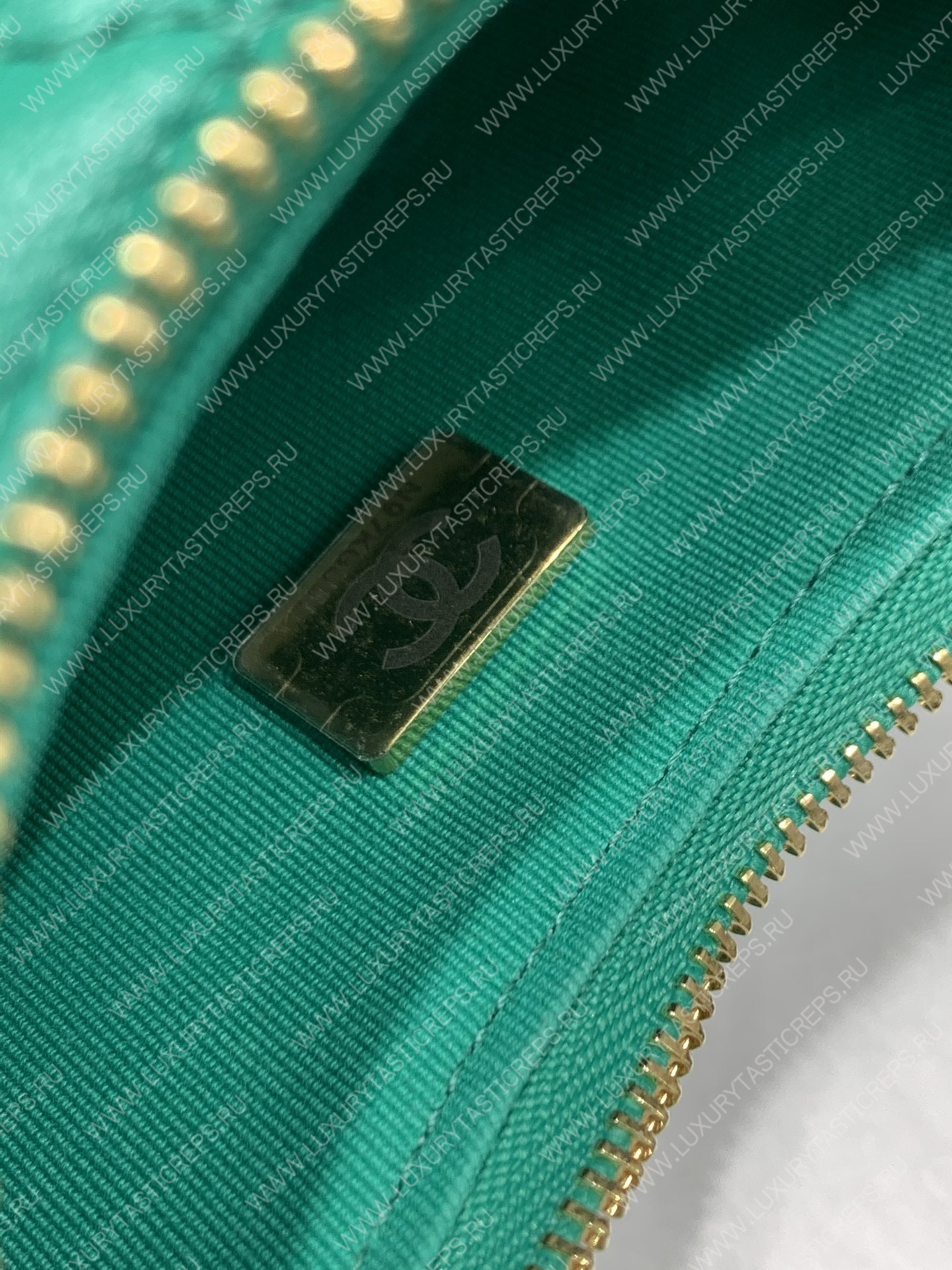 Ch*el small hobo bag green as3917