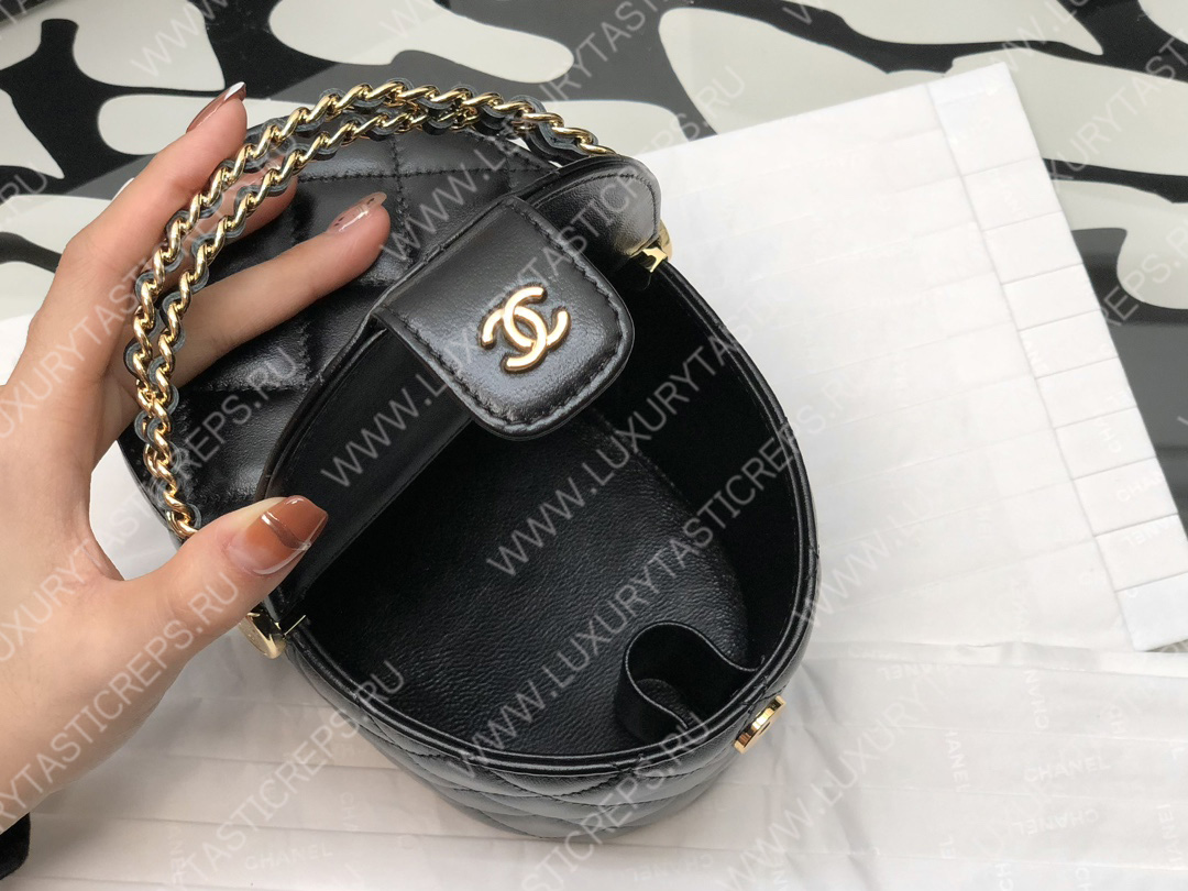 Ch*el small vanity case black  as3726