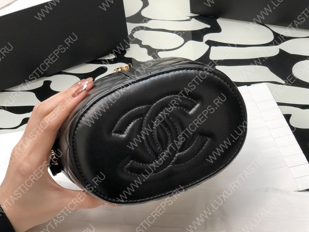 Ch*el small vanity case black  as3726
