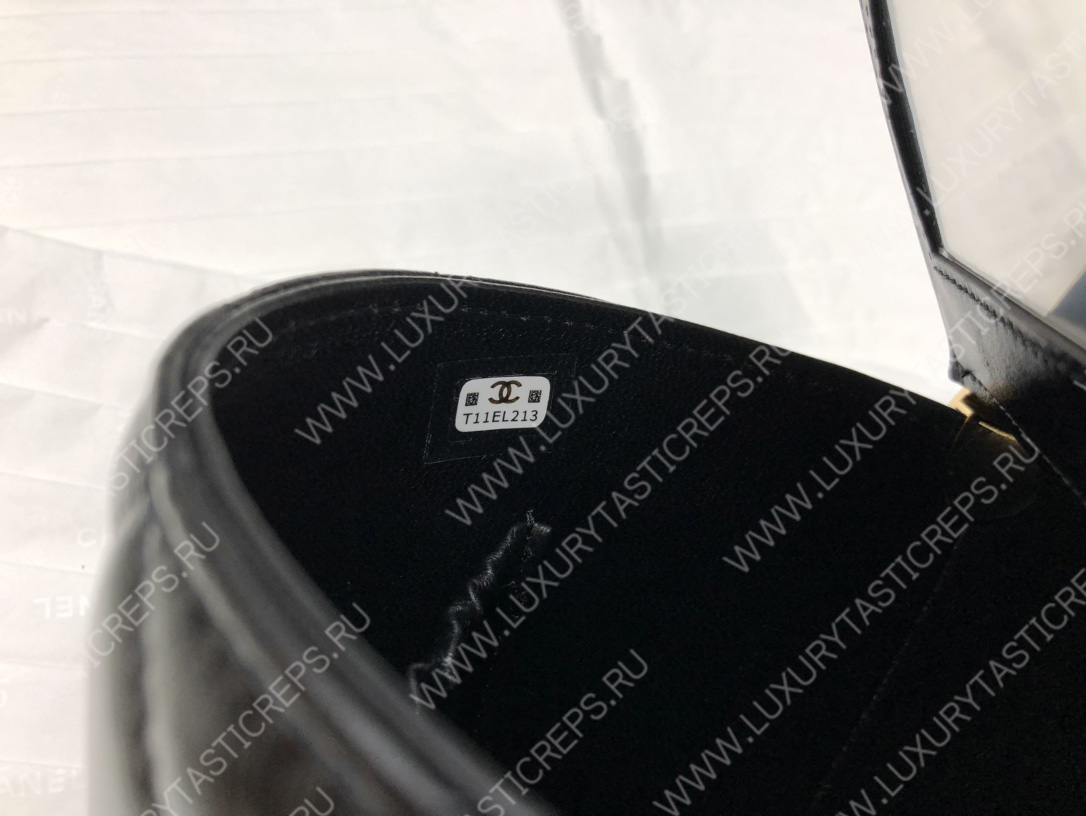 Ch*el small vanity case black  as3726