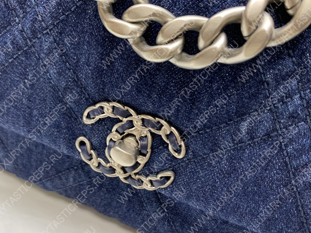 Ch*el 19 handbag dark blue as1160