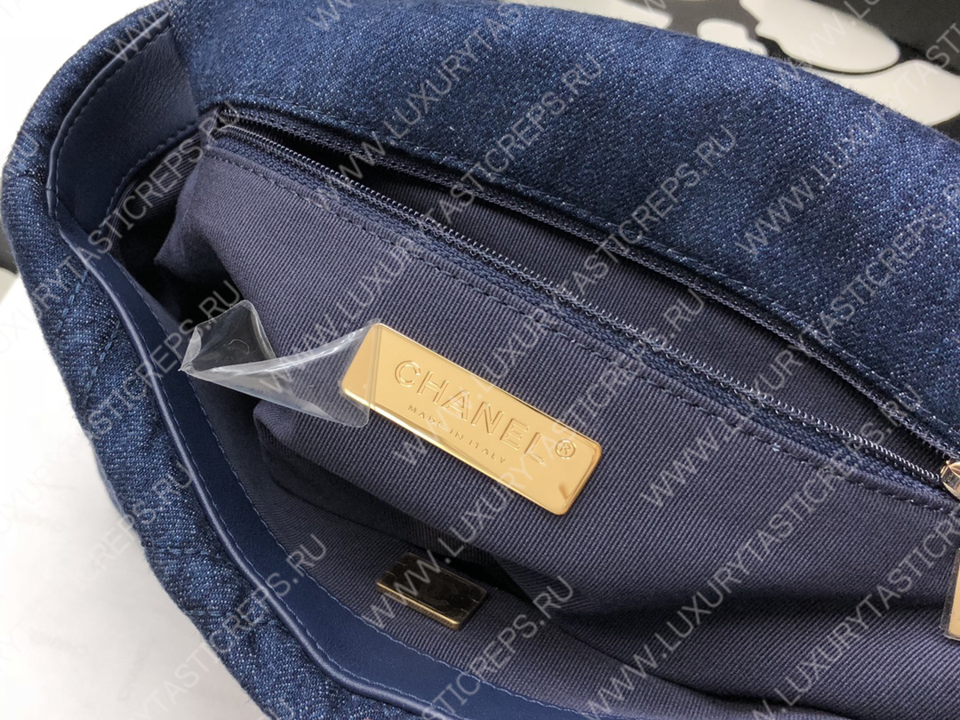 Ch*el 19 handbag dark blue as1160