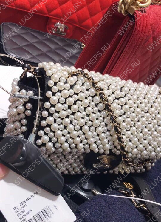 Ch*el pearly mini flap bag black a69900