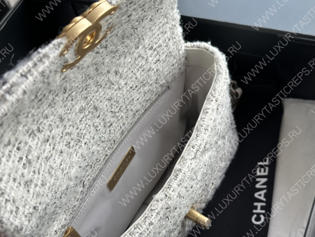 Ch*el 19 handbag multicolor as1161