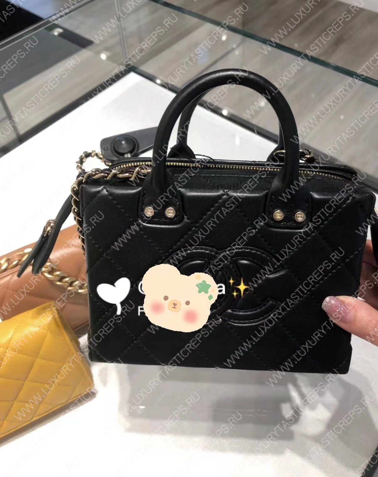 Ch*el small vanity case black as3345