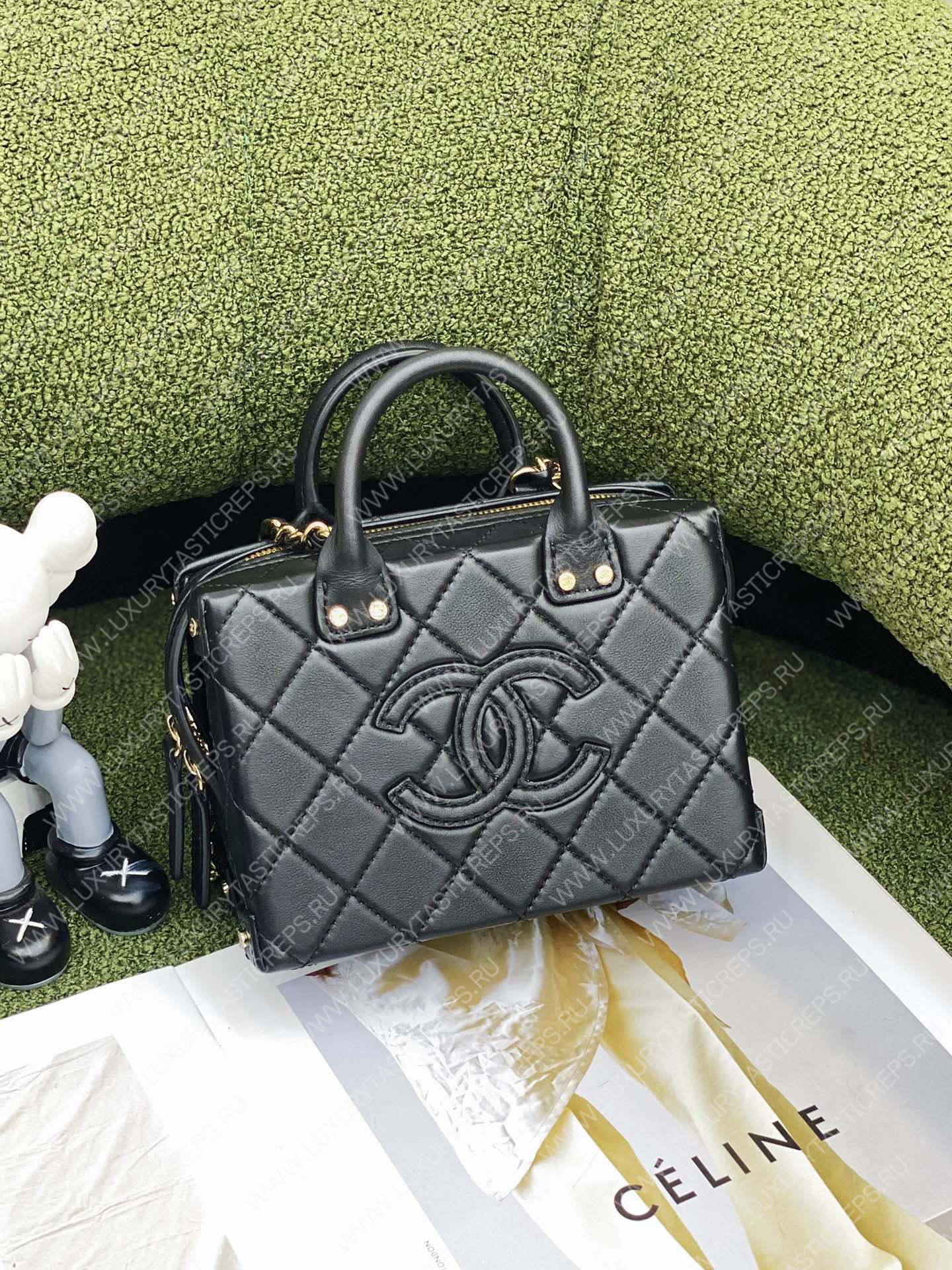 Ch*el small vanity case black as3345