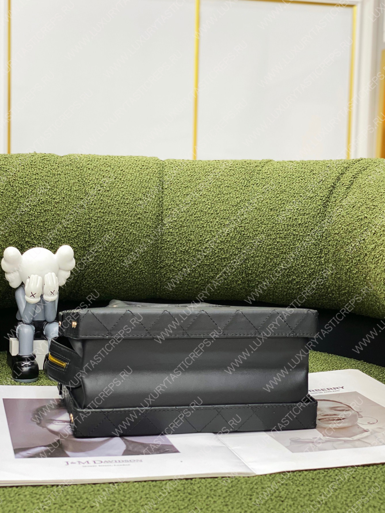 Ch*el large vanity case black as3345