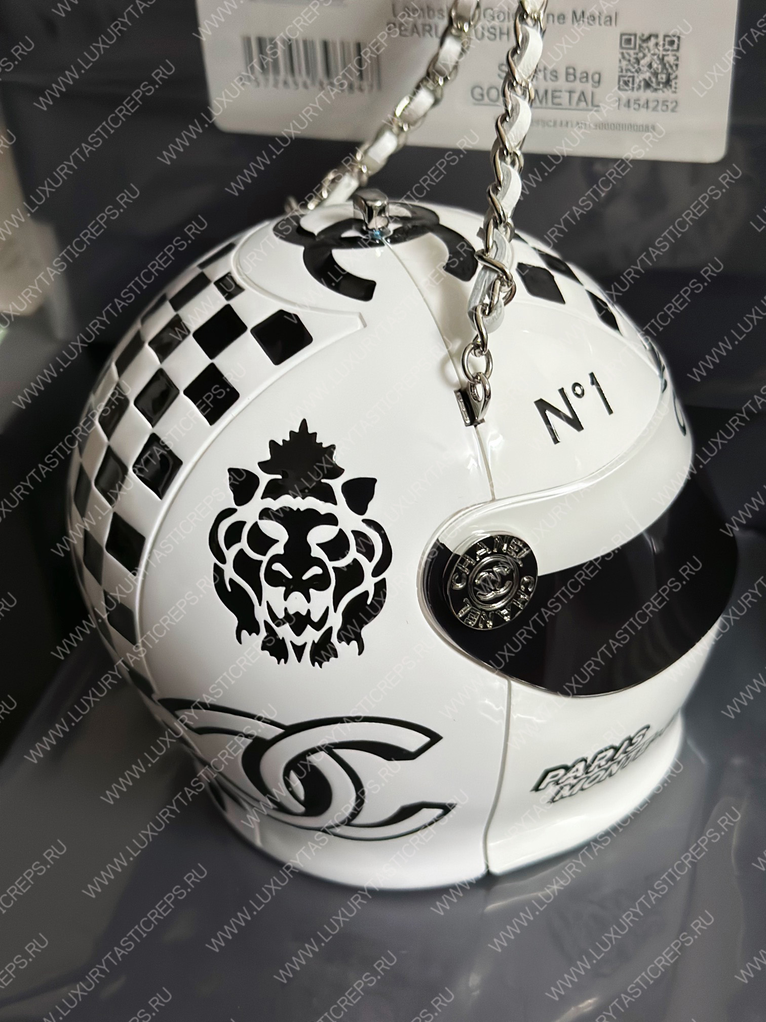 Ch*el helmet minaudiere white & black as3774