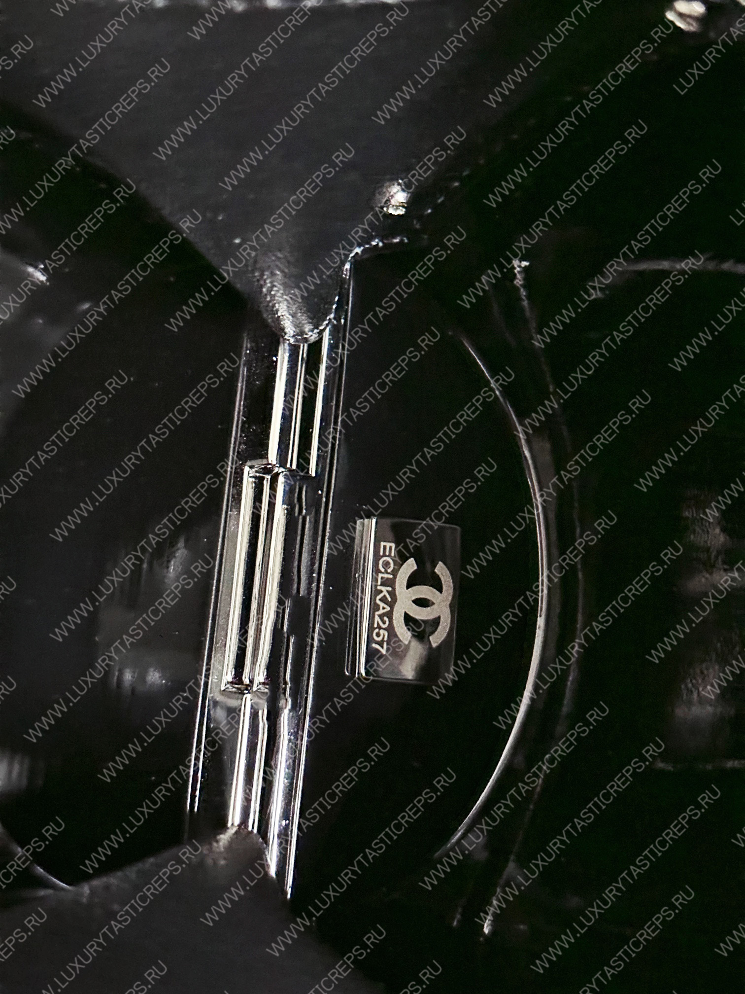 Ch*el helmet minaudiere black & white as3774