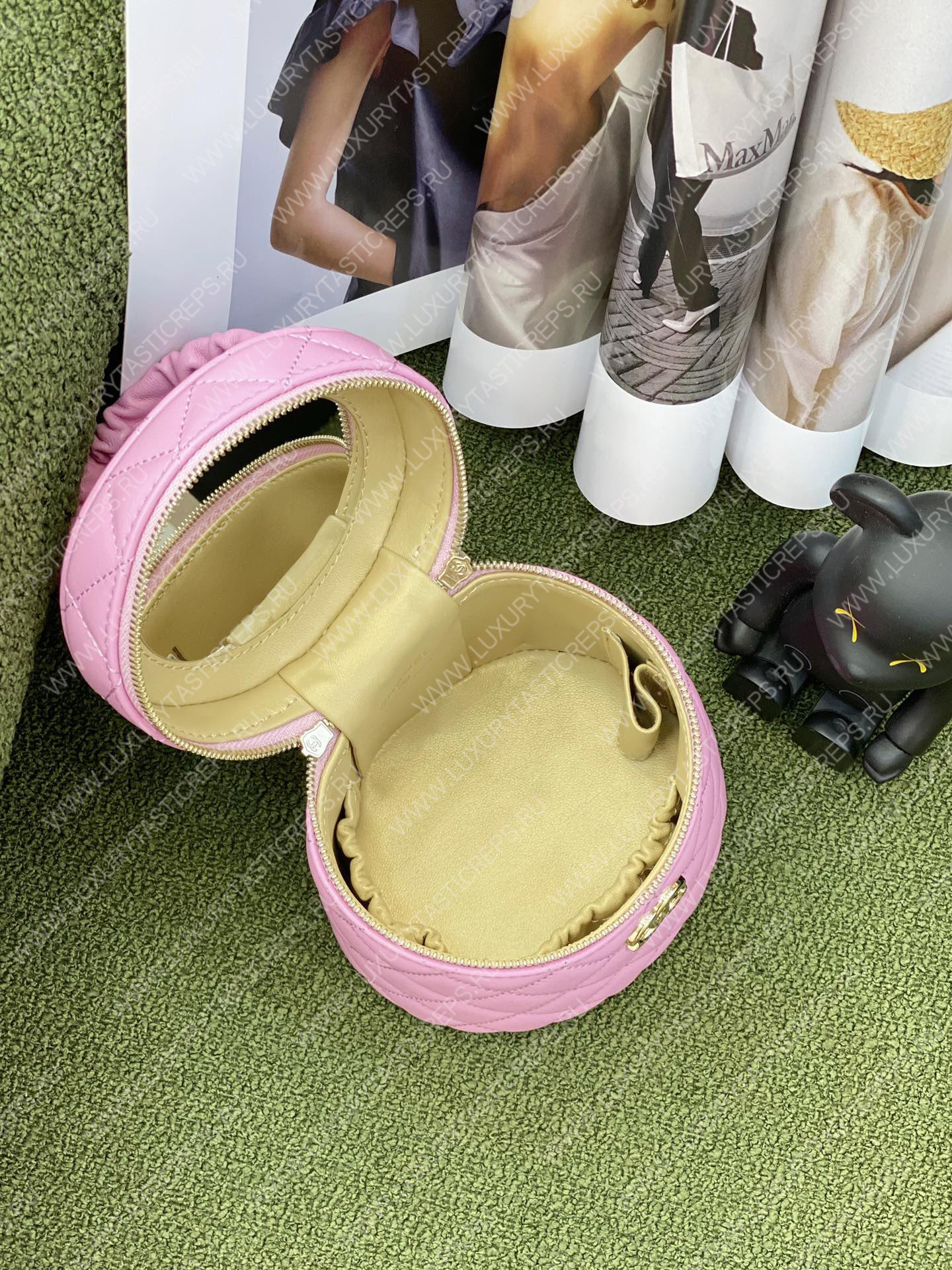 Ch*el vanity bucket bag pink as3726