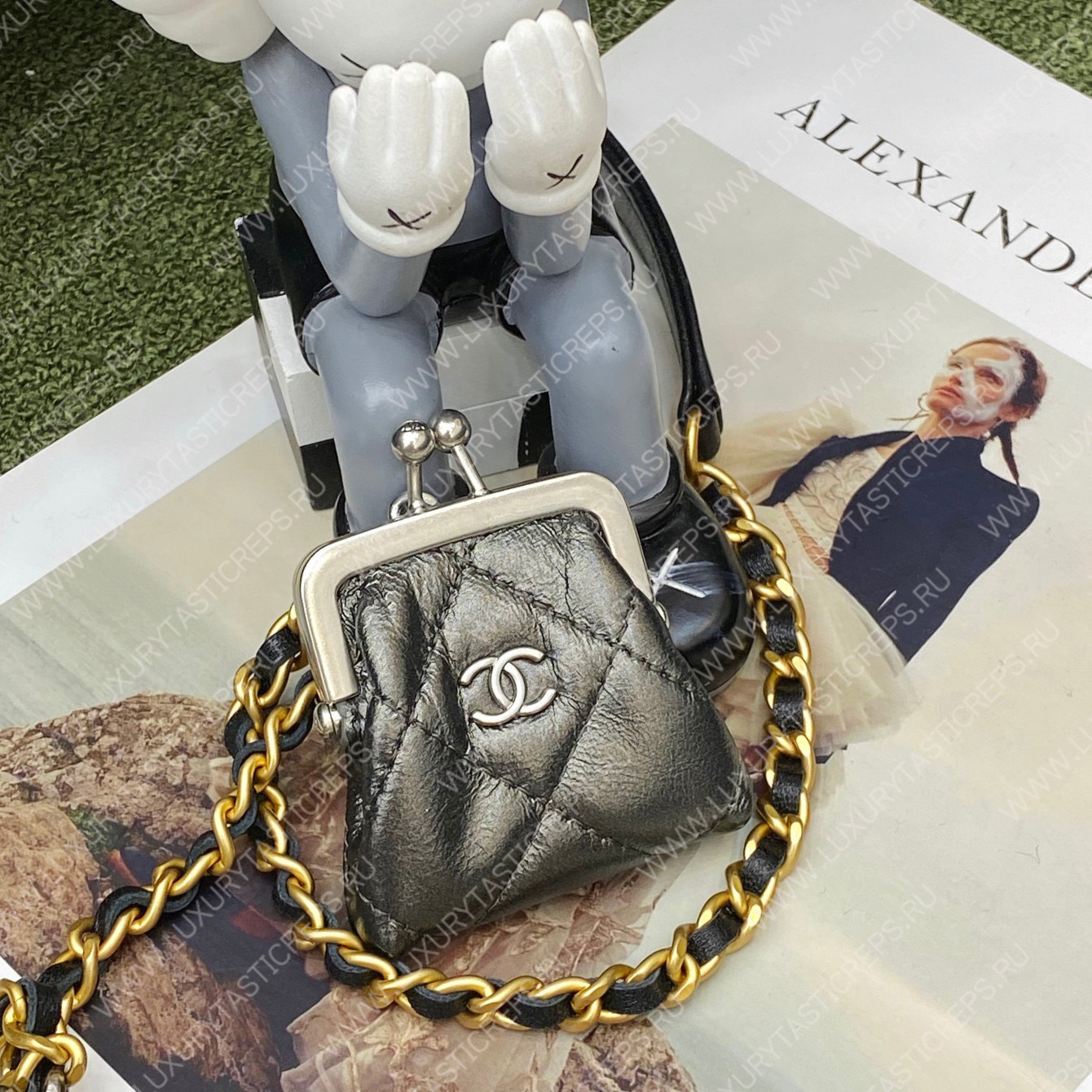 Ch*el clasp bag black as3732