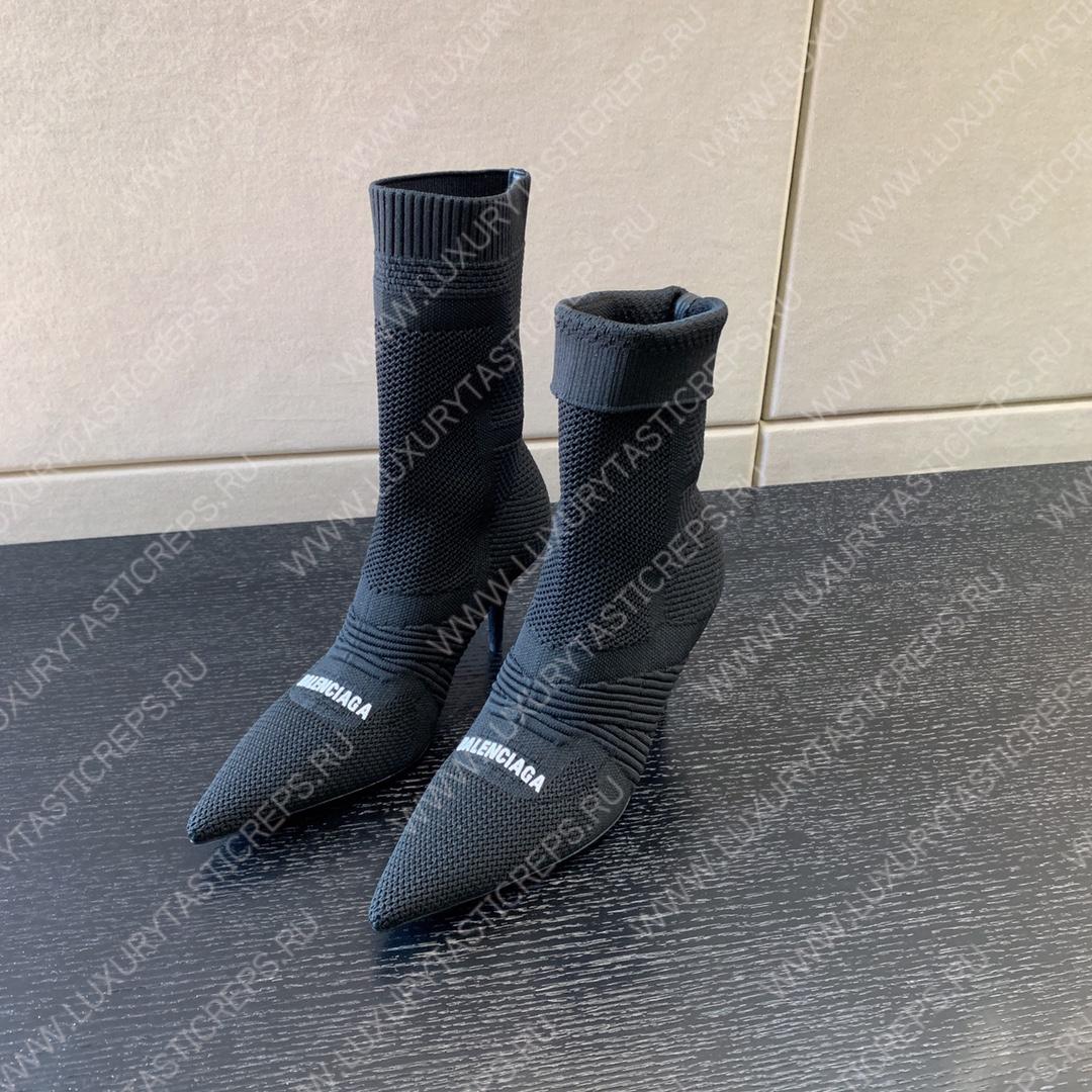 Ba*len*cia*ga women’s knife boot black 724179w2cw12010