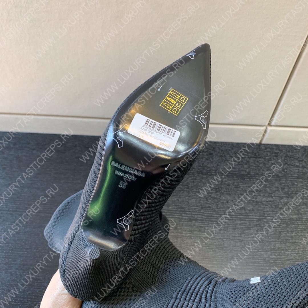 Ba*len*cia*ga women’s knife boot black 724179w2cw12010