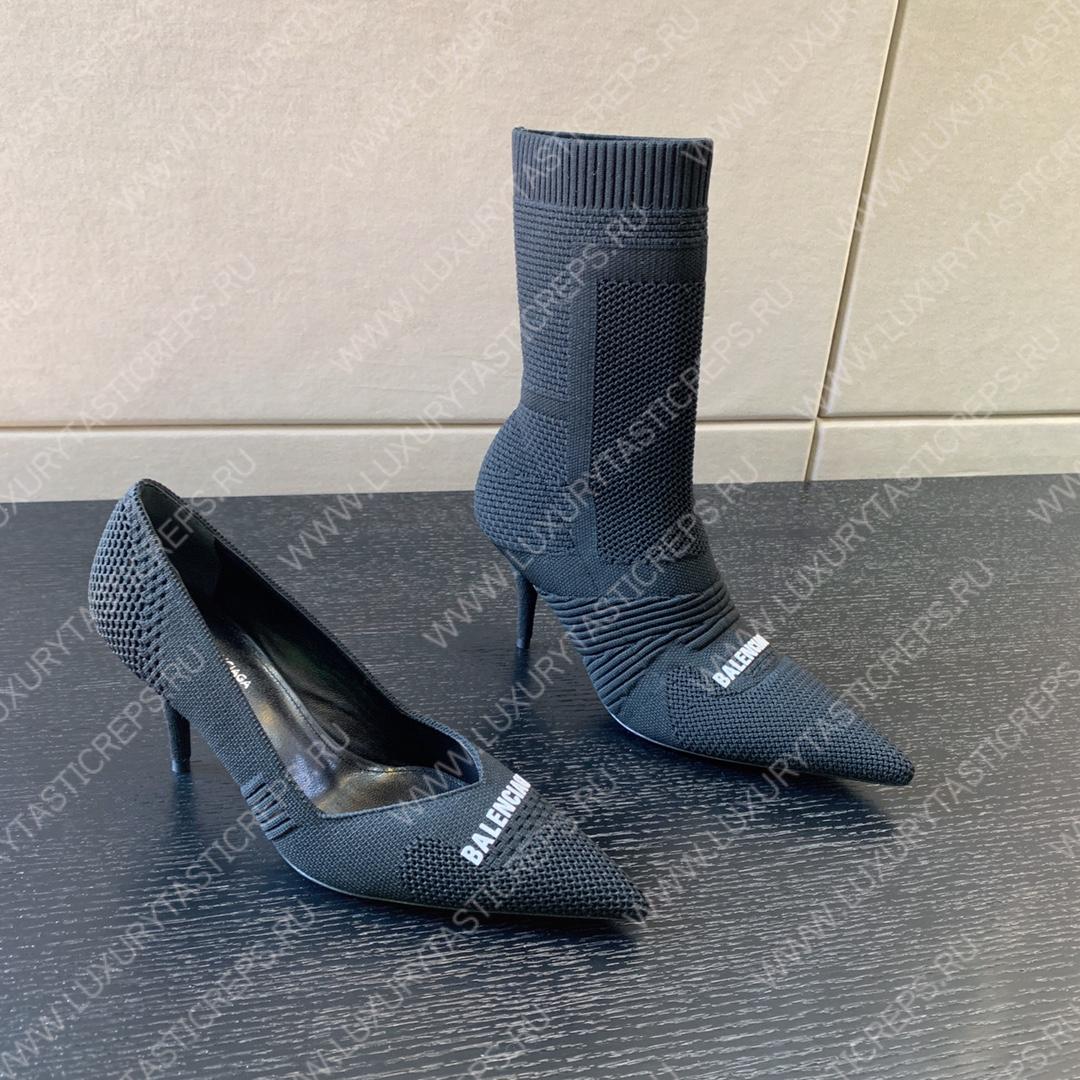 Ba*len*cia*ga women’s knife boot black 724179w2cw12010