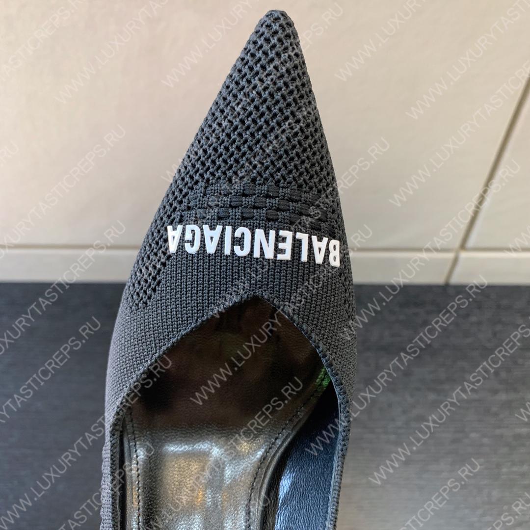 Ba*len*cia*ga women’s knife boot black 724179w2cw12010