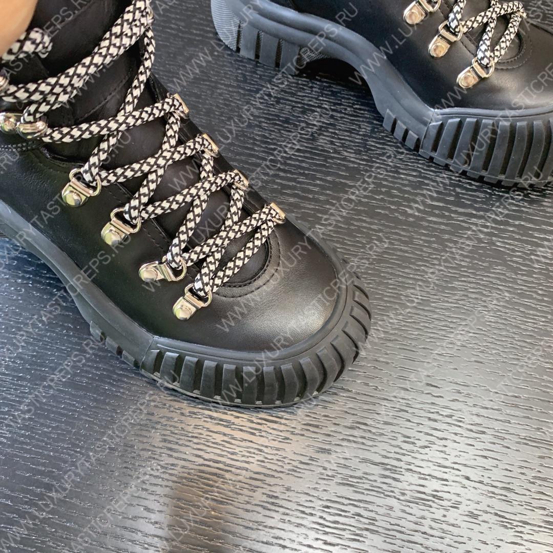 l**is V*t*n ruby flat ranger black 1aalyg