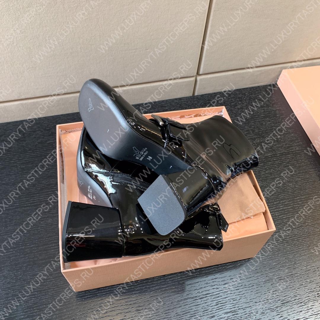 MIU MIU PATENT LEATHER BOOTIES BLACK 5T799D
