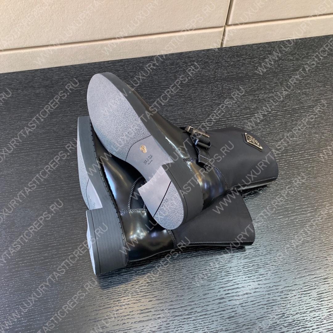 Pra*a brushed leather and re-nylon booties 1u6823