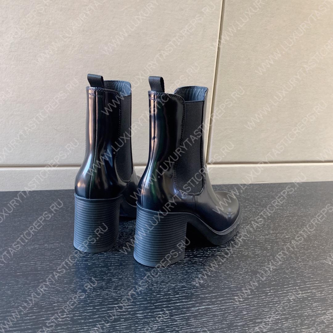 Pra*a heeled brushed leather booties black 1u993m