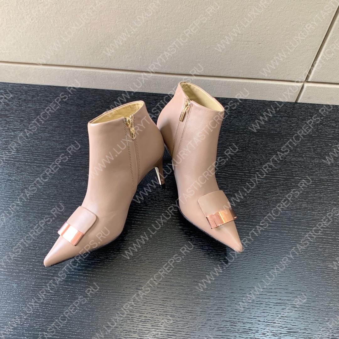 SERGIO ROSSI SR1 FAWN A80000MAGN05110