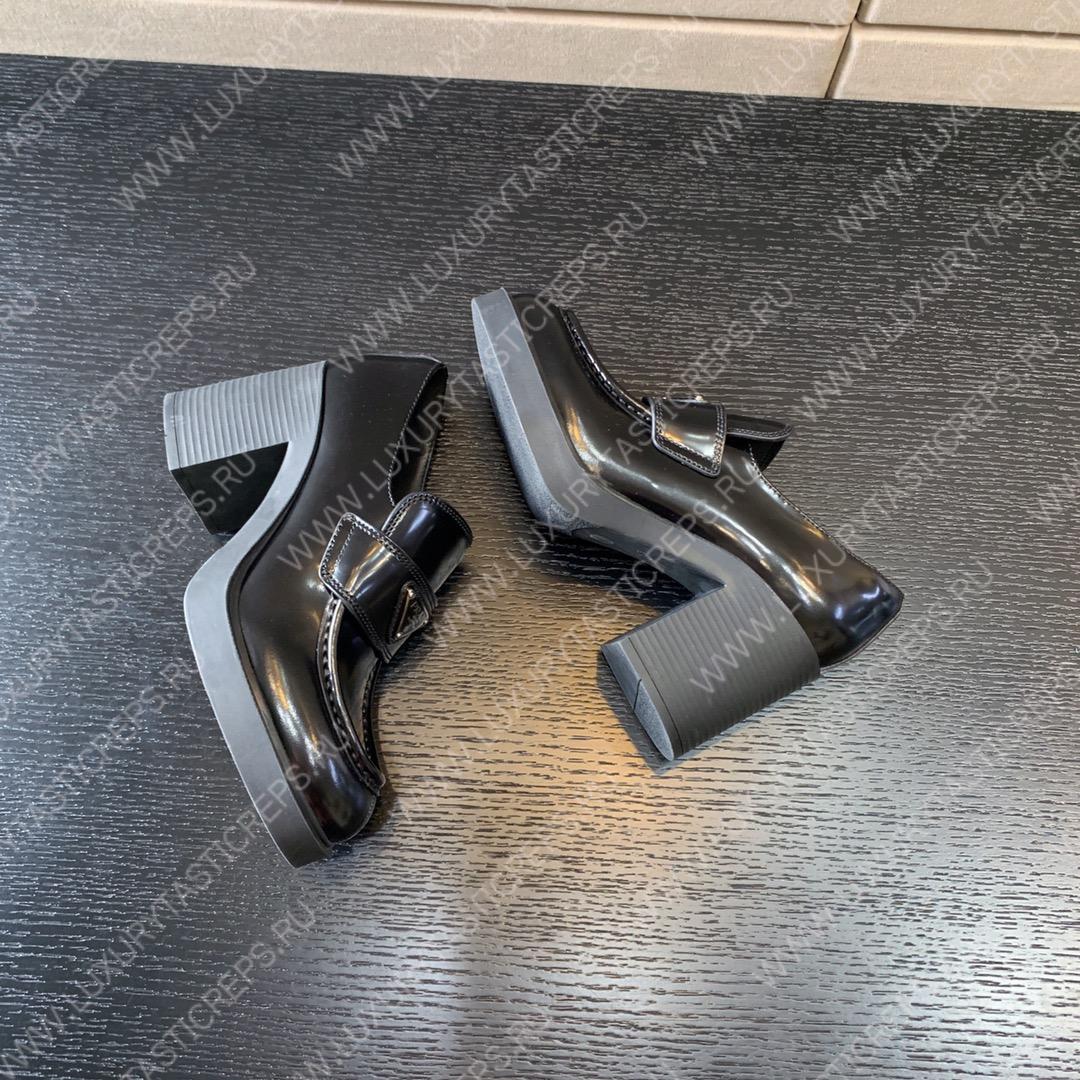 Pra*a high-heeled loafers black 1d246m